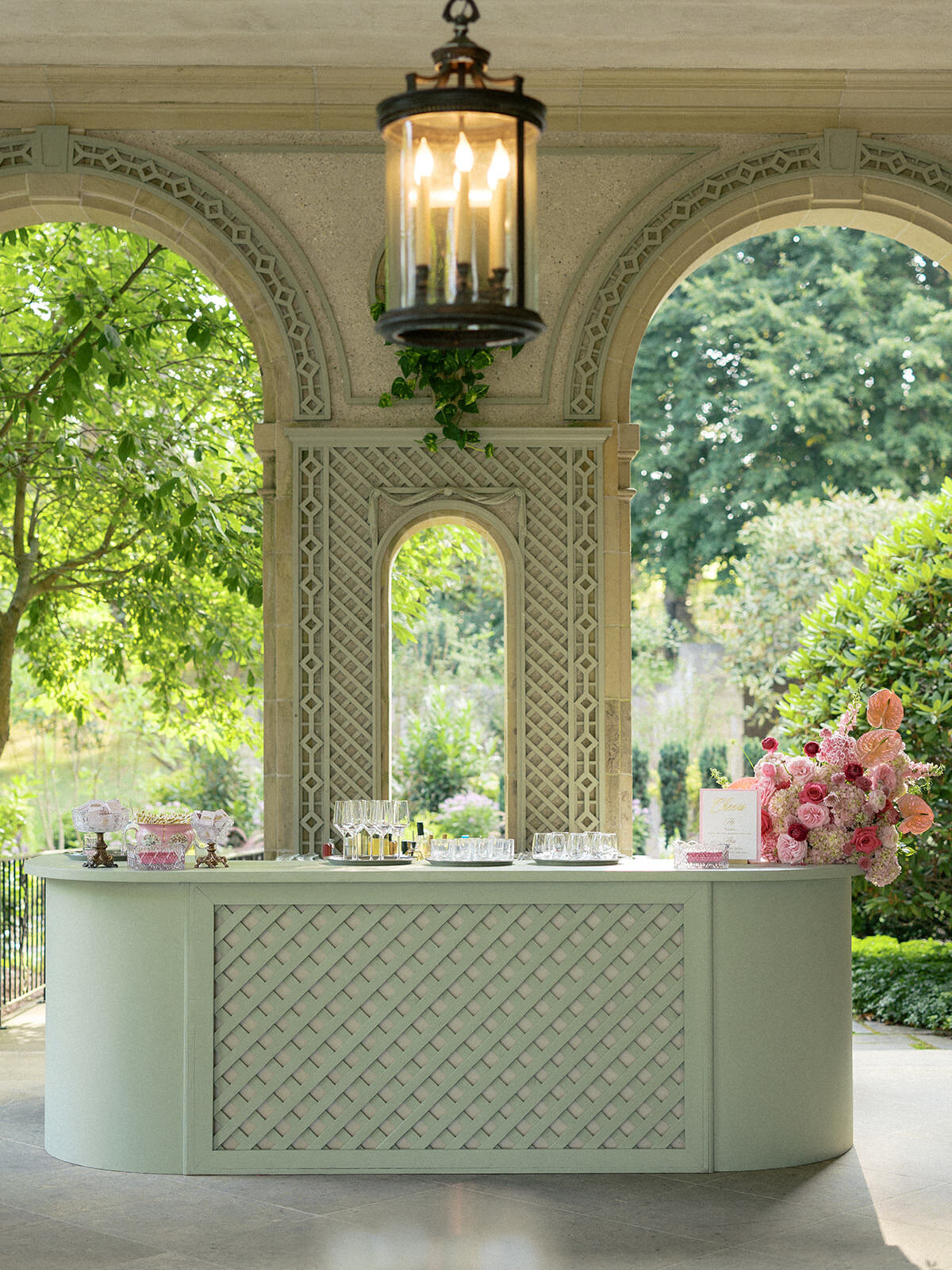 Pink destination wedding in newport-Halie Child Photography-57