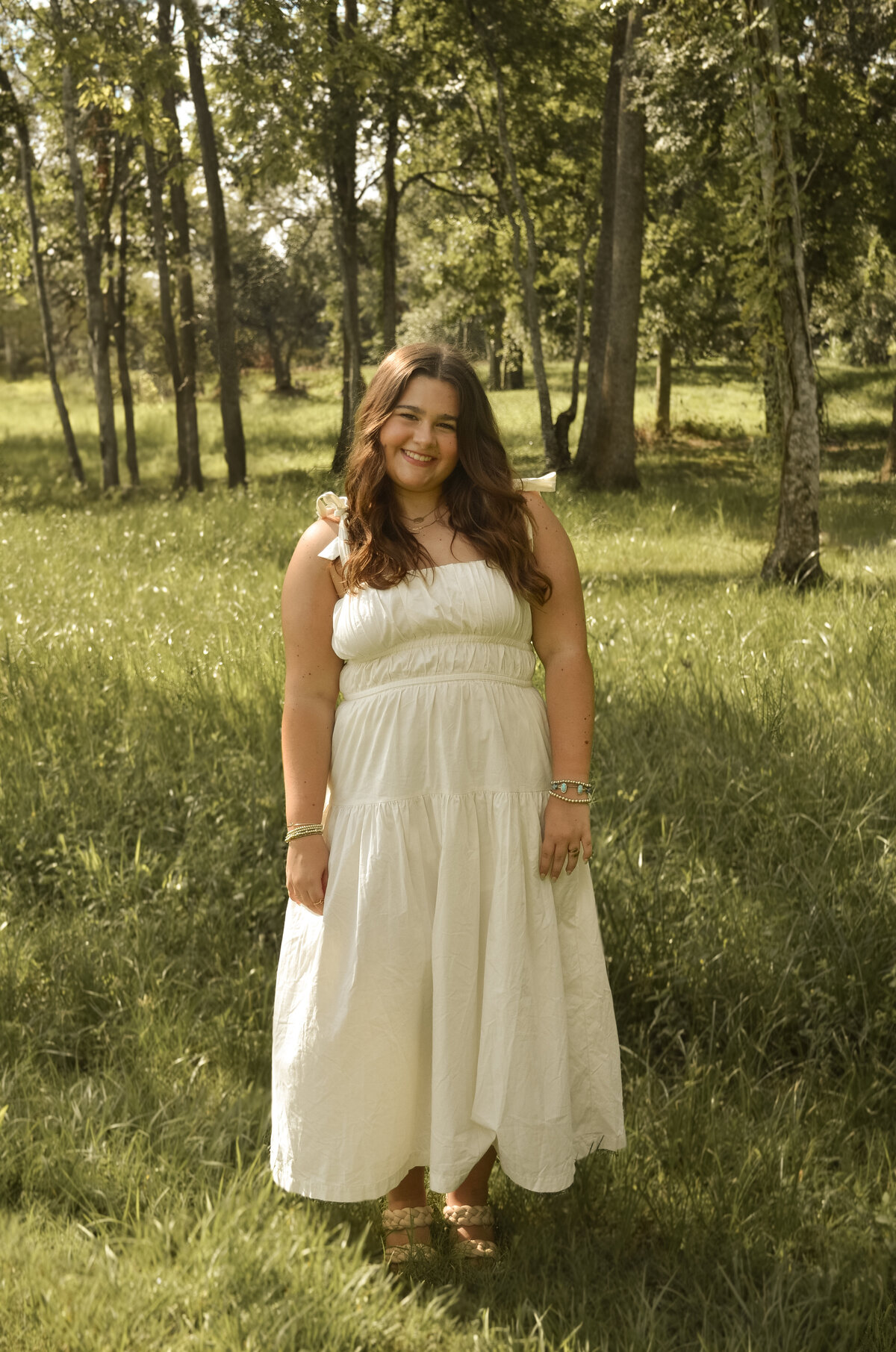 girl senior session poses