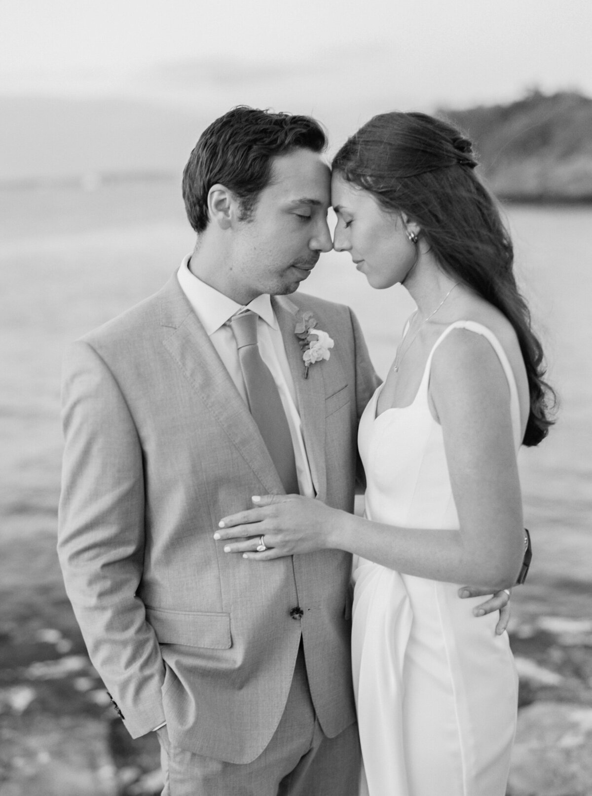 Emily March Photography Wilmington, North Carolina and Destination Wedding Engagement Photographer Heirloom Photography for Memorable Gatherings Light Airy Sentimental Imagery Images Weddings SamuelsWedding_0612