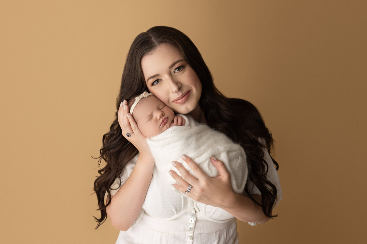 Elise M. - newborn-20