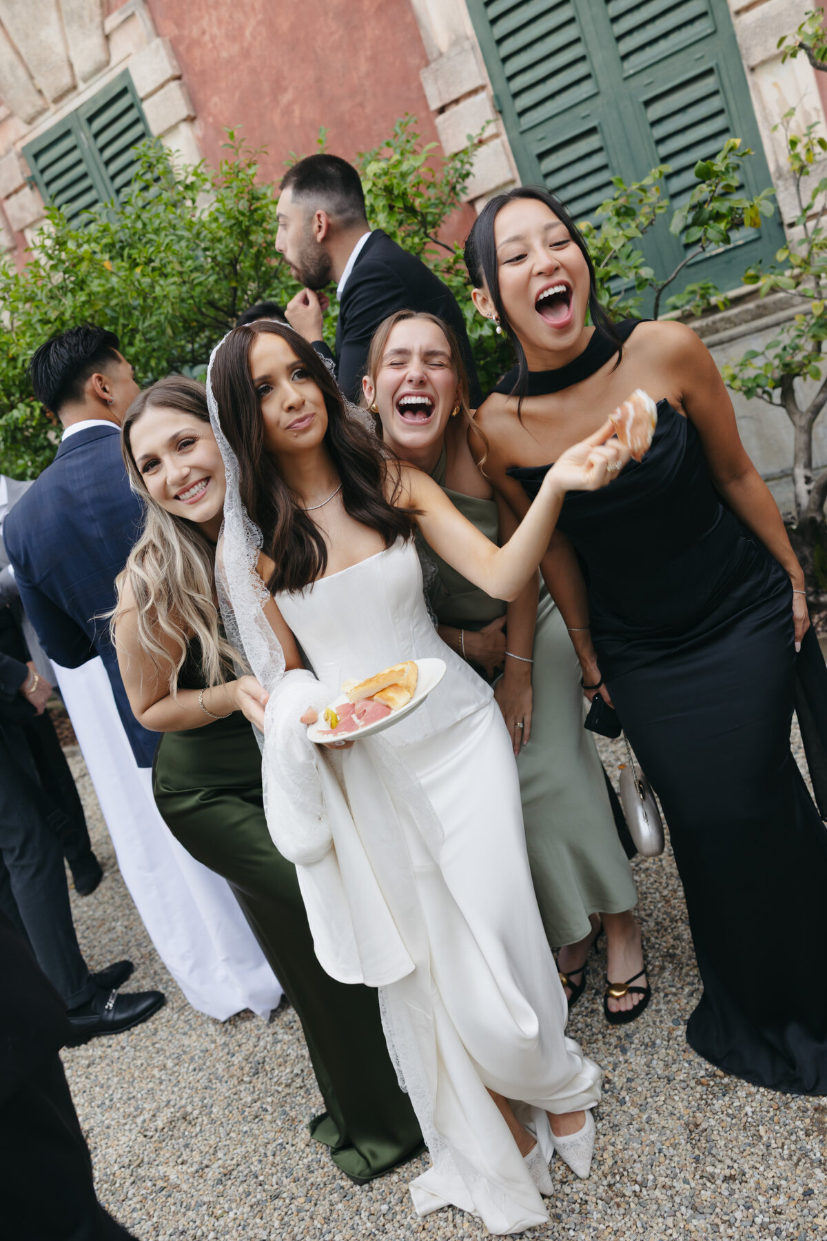 Cacie_Carroll@CacieCarrollPhotography_KriziaandNick_WeddingDayatVillaDurazzo_SantaMargheritaItaly-763