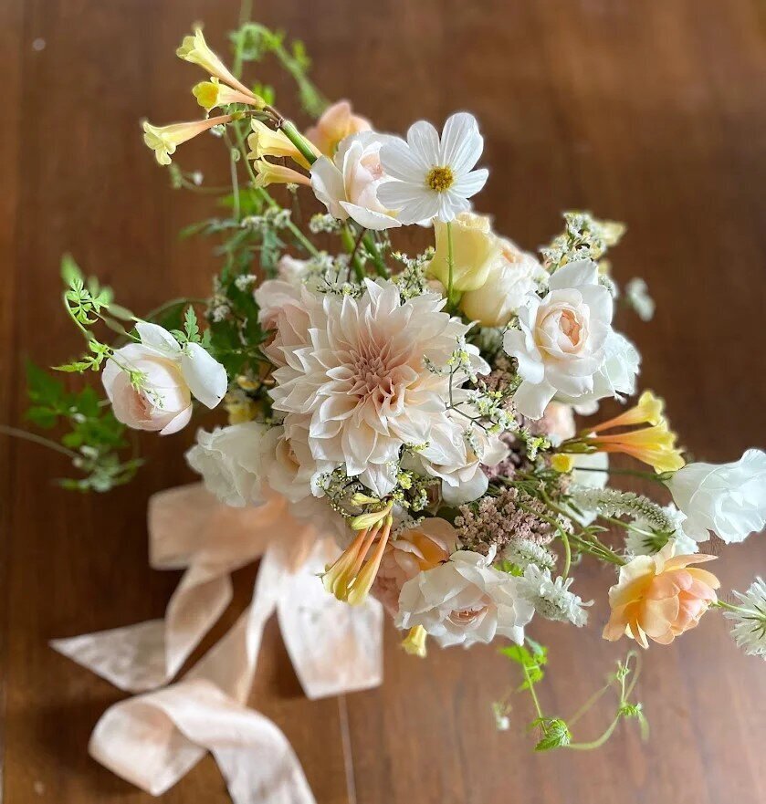 blush peach bridal bouquet