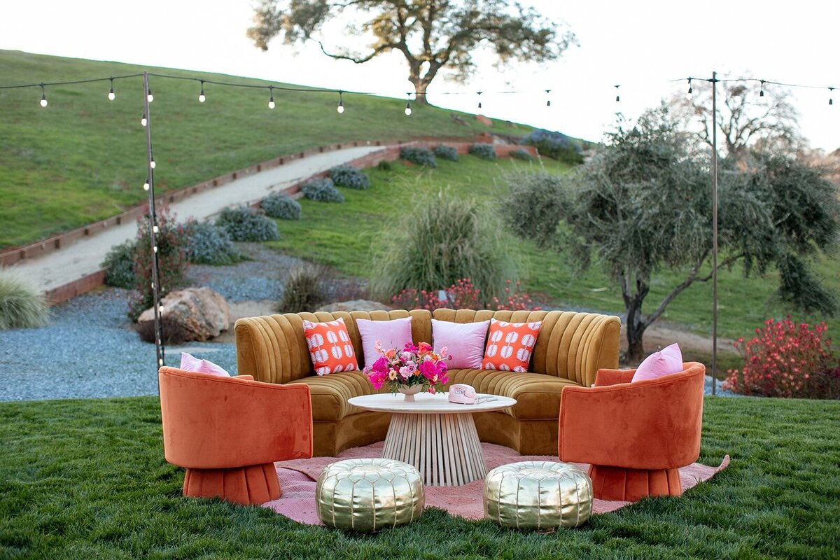 round-lounge-set-orange-yellow