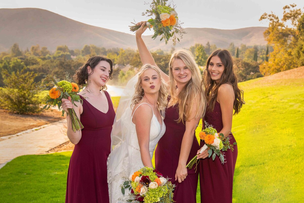 Maria-McCarthy-Photography-wedding-bridesmaids-fun