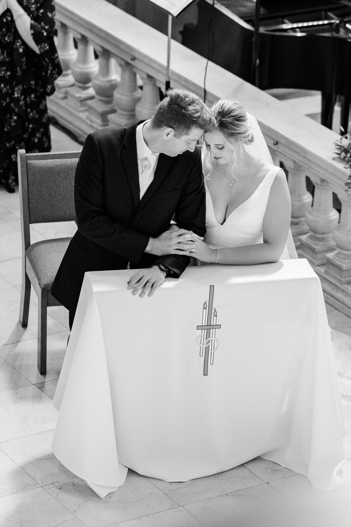 Alexis Fox Photography + Summer + Wedding + Indianapolis Arts Garden (20 of 58)