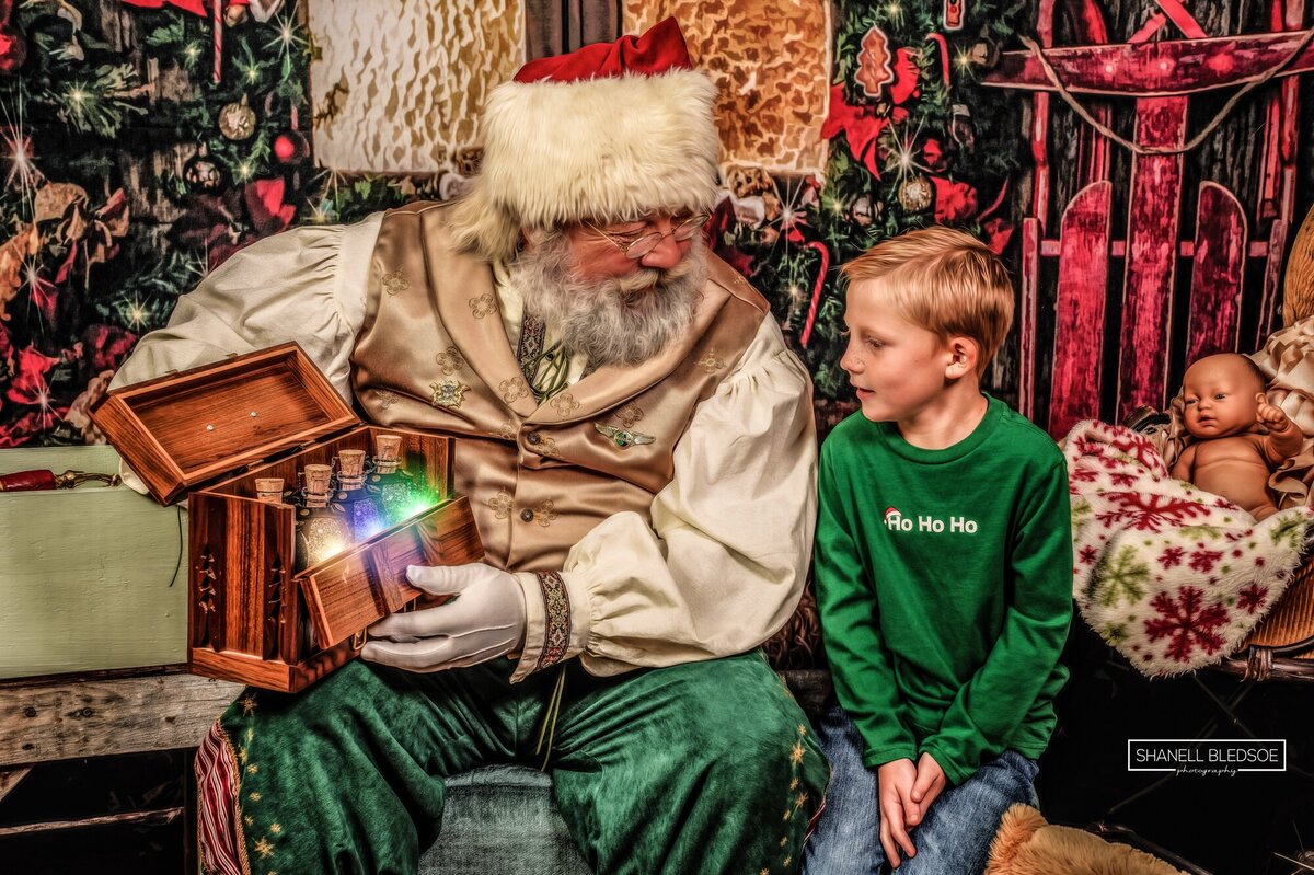 santa magic photos  in knoxville
