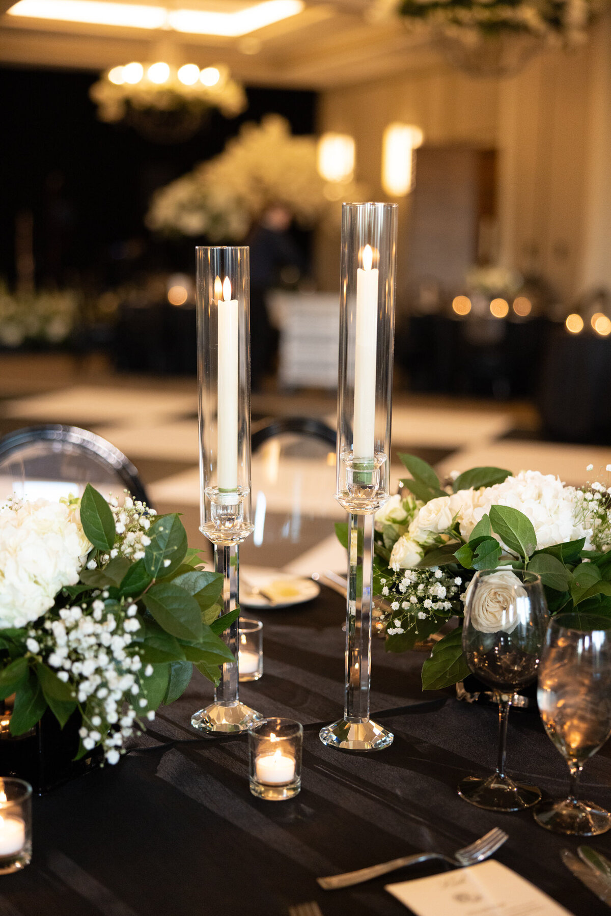 Reception table decor