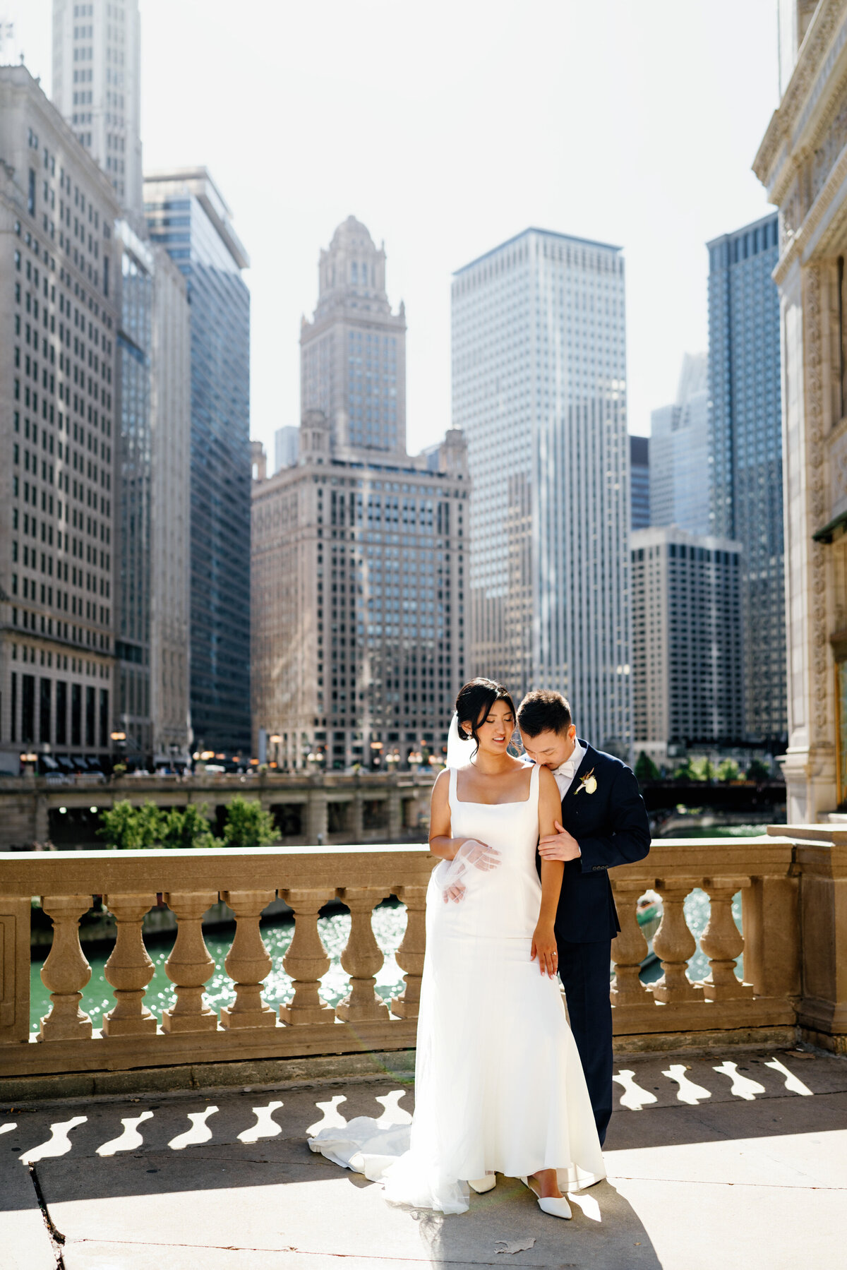 Aspen-Avenue-Chicago-Wedding-Photographer-Ivy-Room-Korean-Elegant-Modern-Romantic-Timeless-Jenny-Yoo-Elegant-Event-Lighting-City-True-To-Color-Vibrant-FAV-65