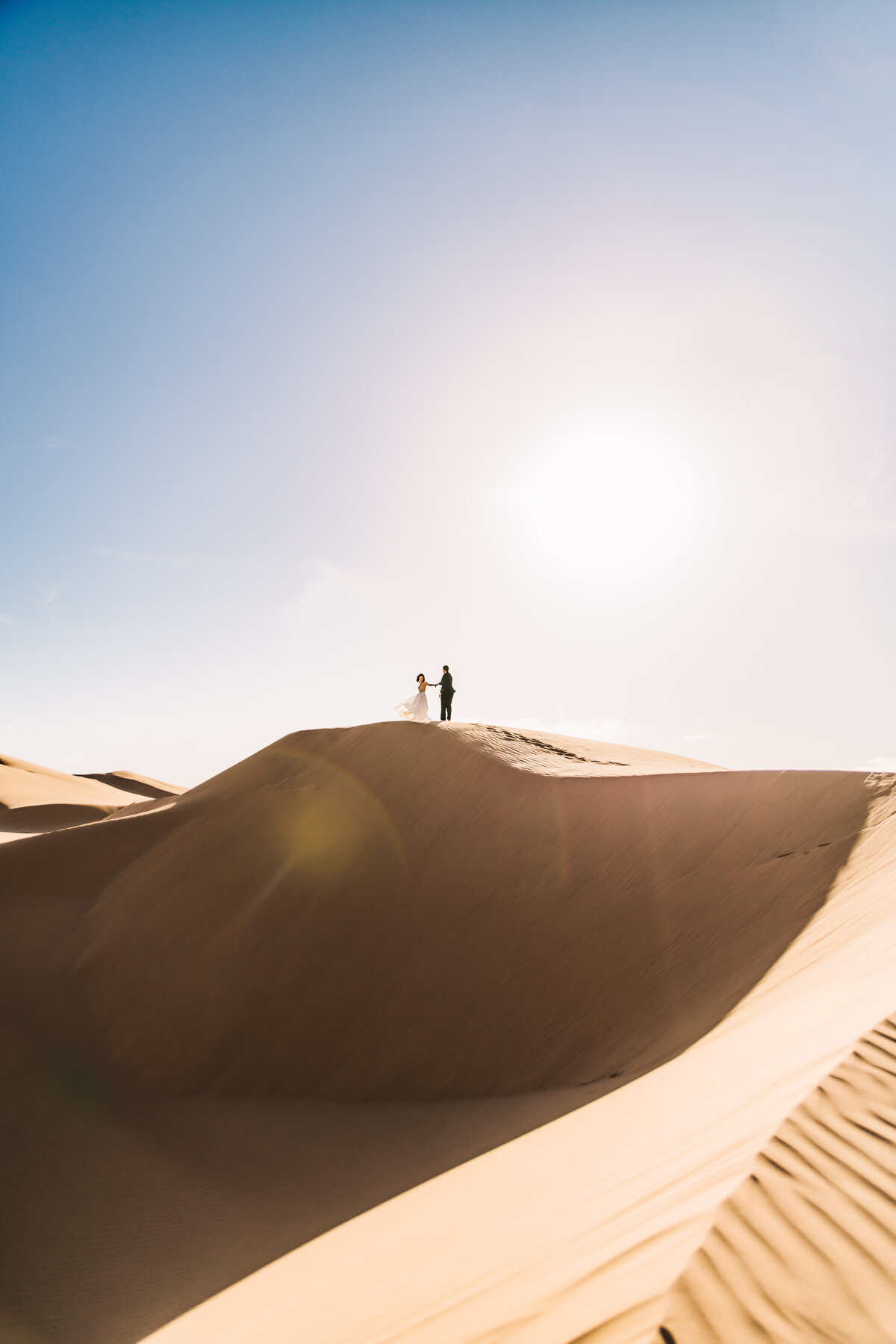 sand dunes elopement photos