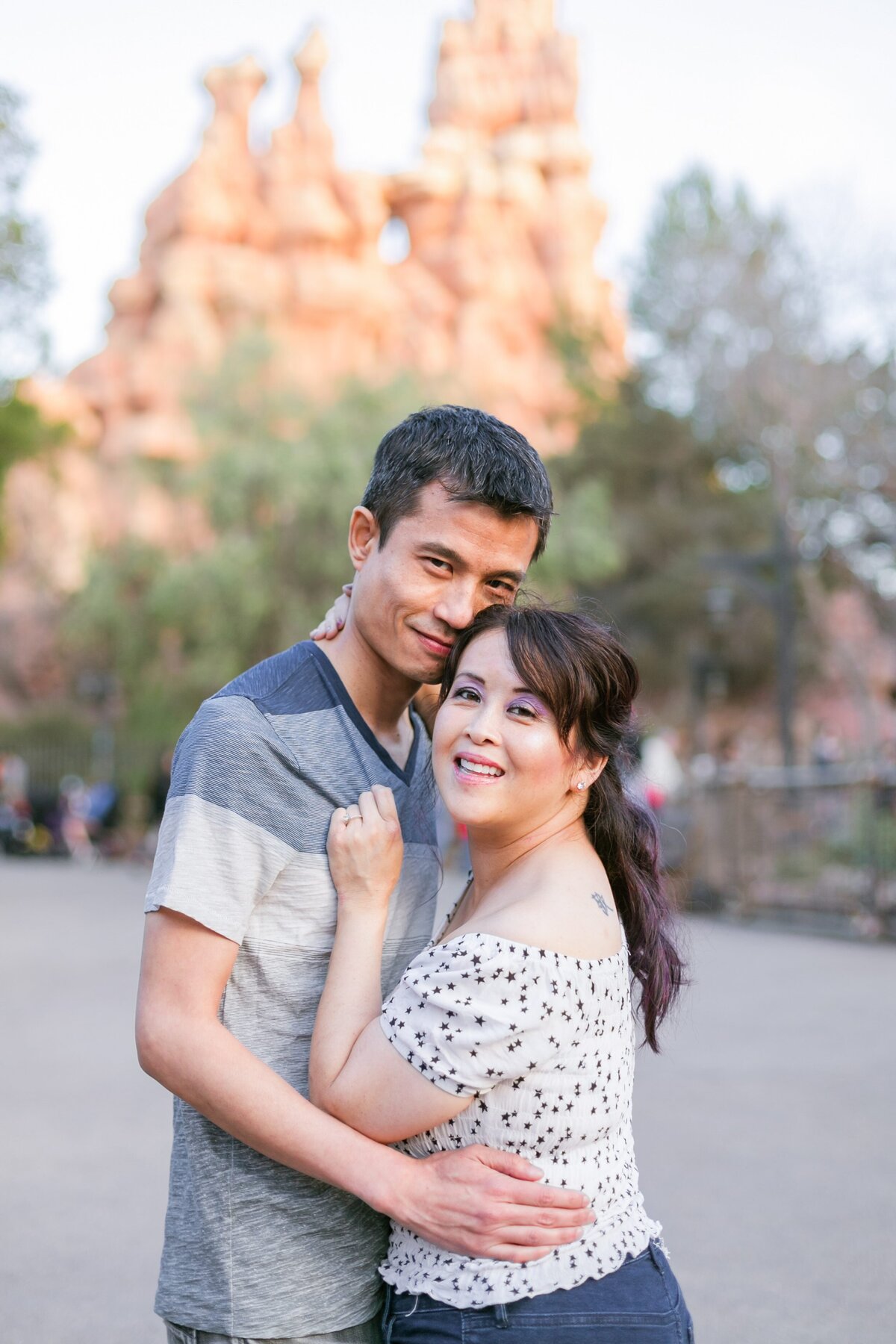 Disneyland-Engagement-Session-0025