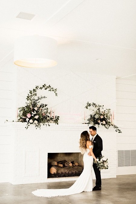 fireplace mantle flowers