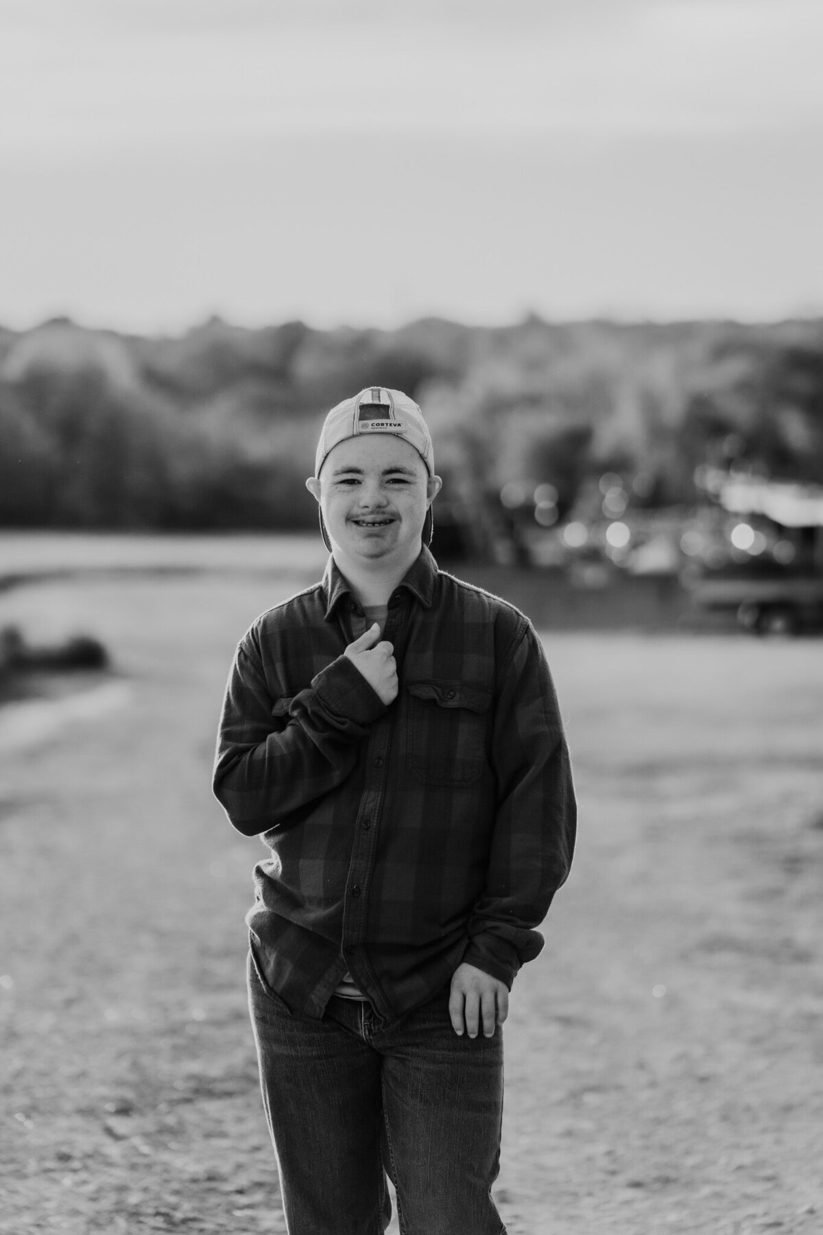 Black and white senior pictures