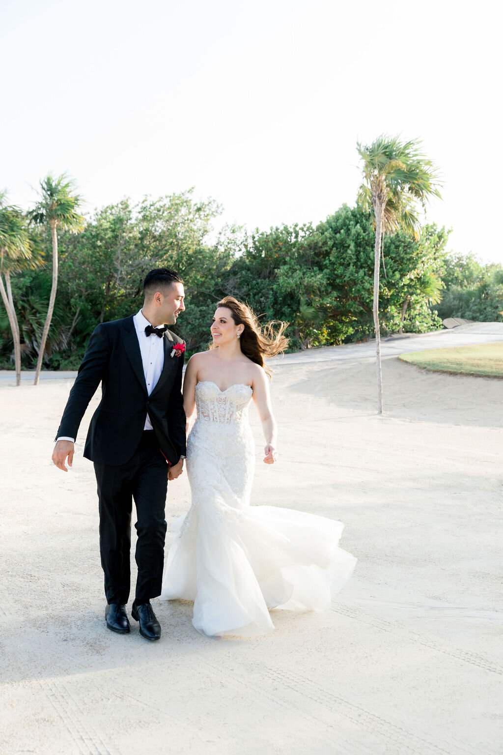 fairmont-mayakoba-wedding-newlyweds-4