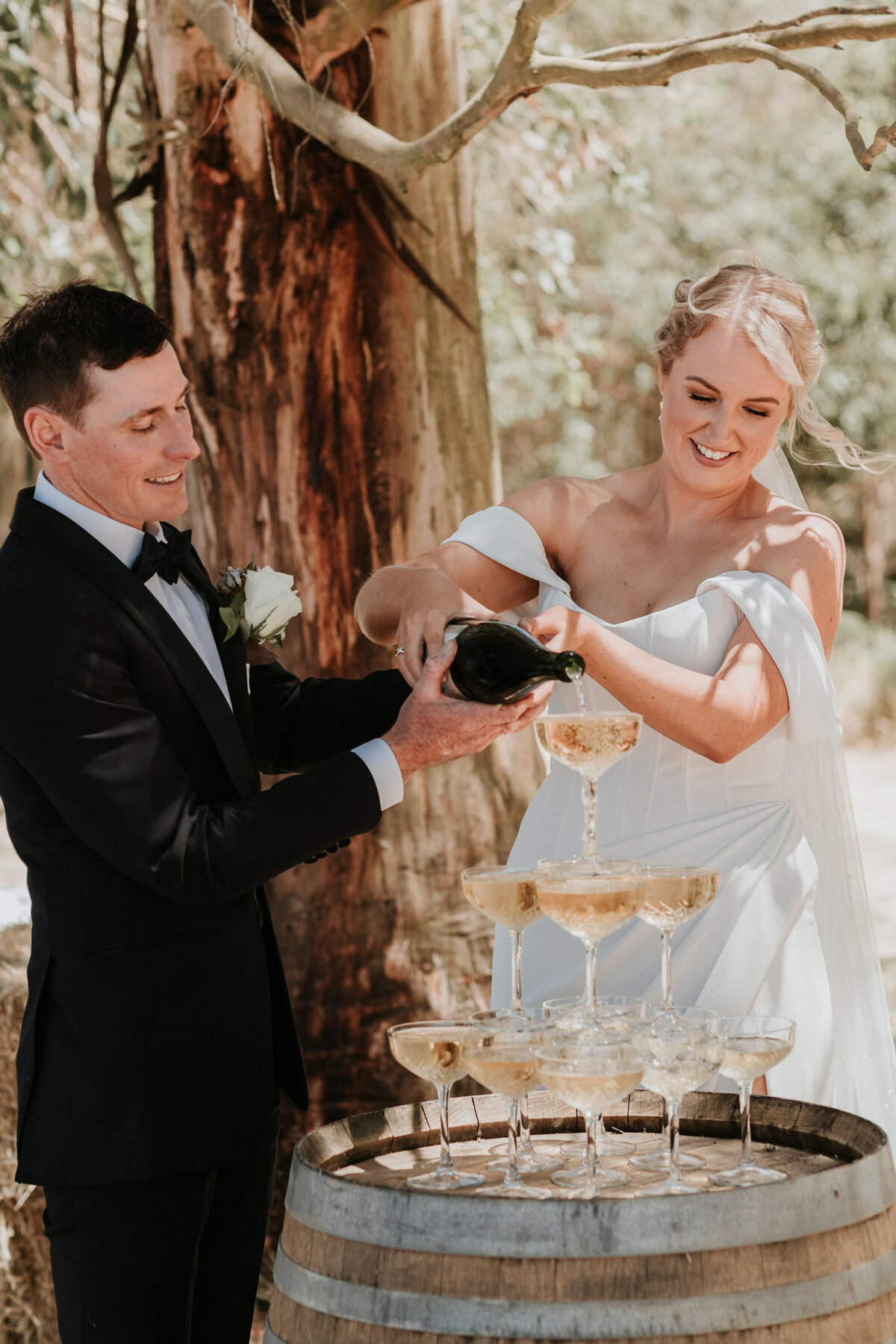 Stephanie-Dale-King-Island-Wedding-The-Beginning-Studio37
