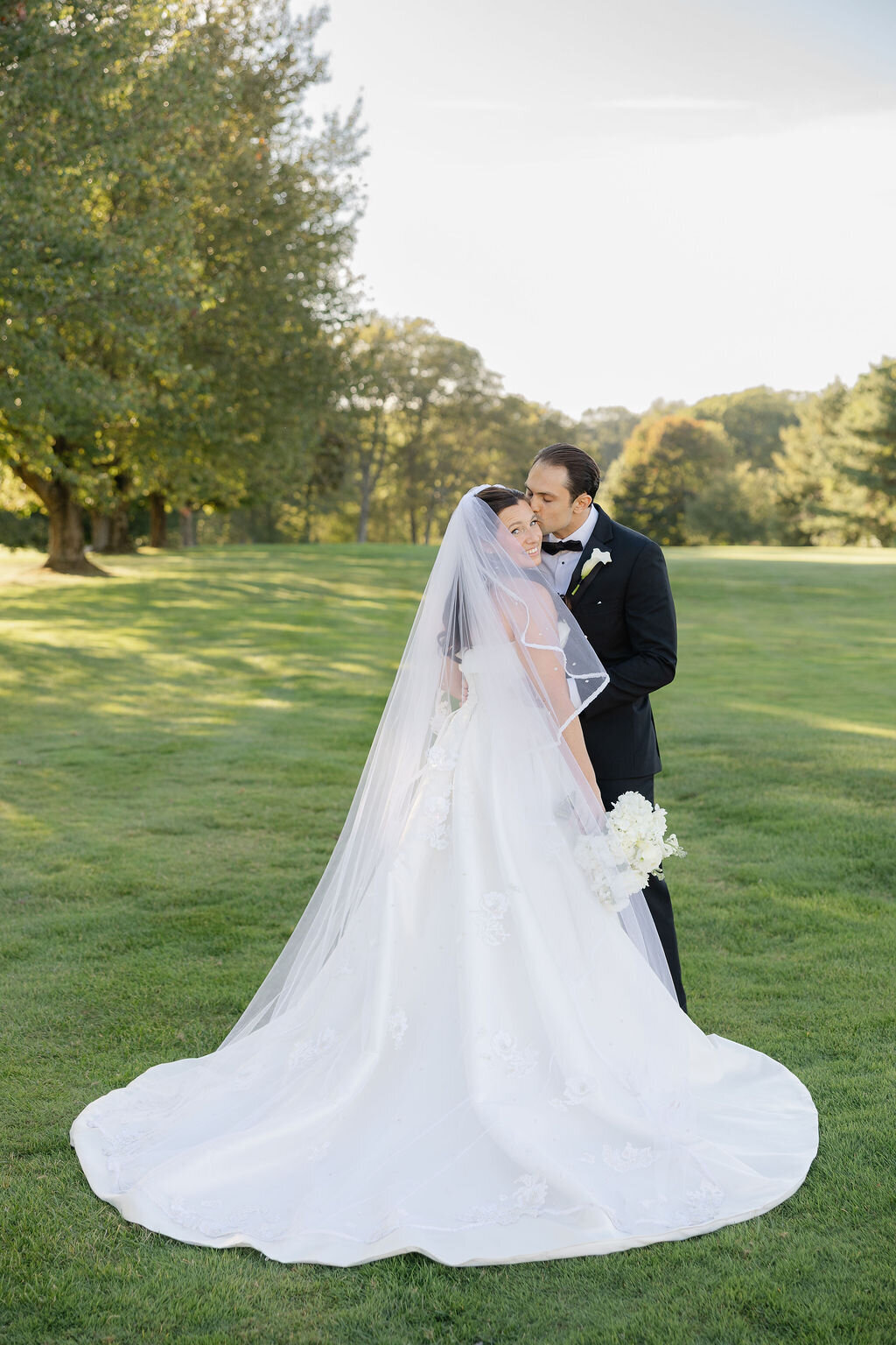 wedding-photography-at-the-springfield-country-club-ma-4