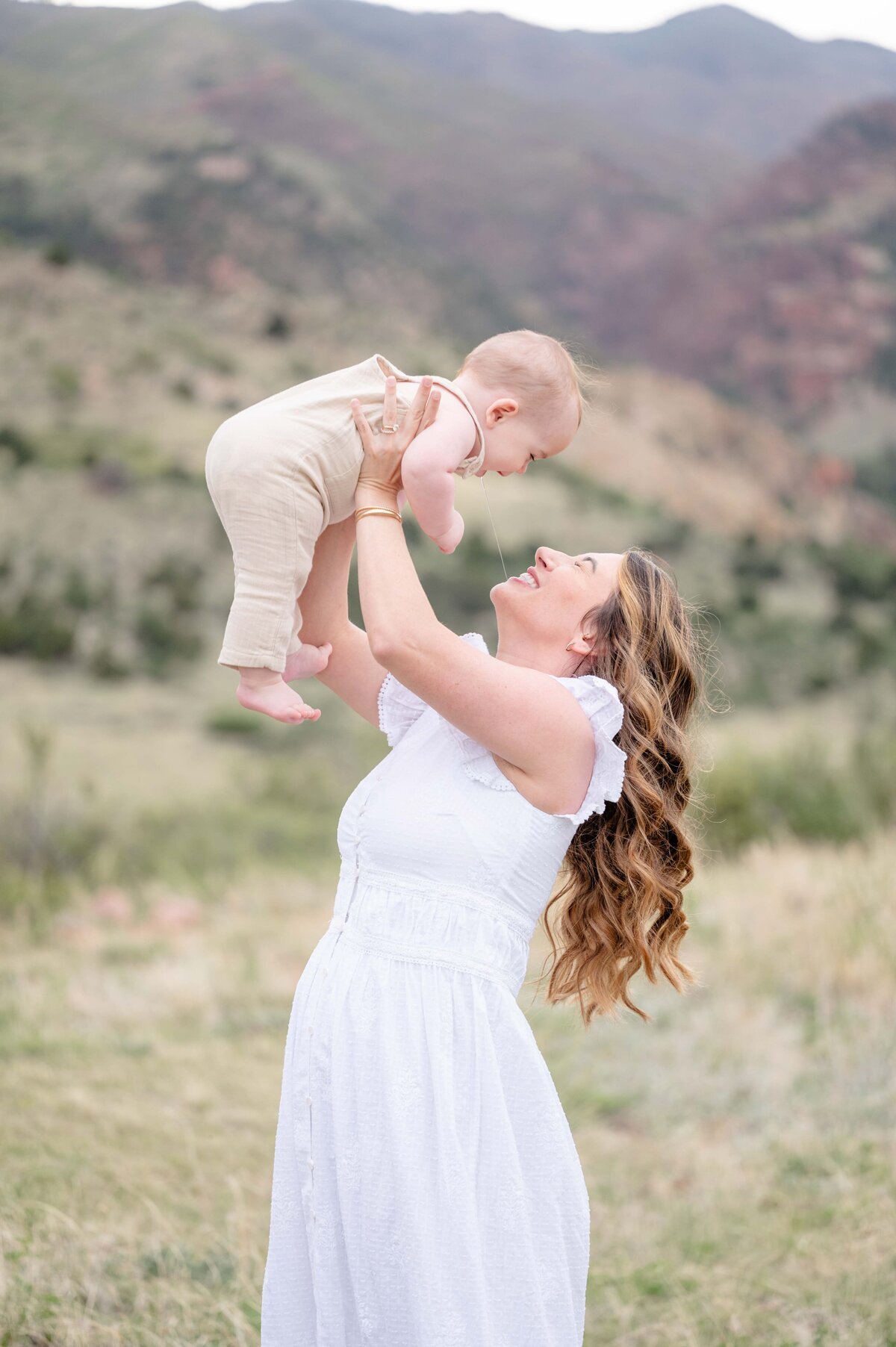 CO-Colorado-Springs-Spring-Mini-Session-Garden-of-the-gods-Magnolia-and-Grace-Photography-Co-HaleyM# (1)-6