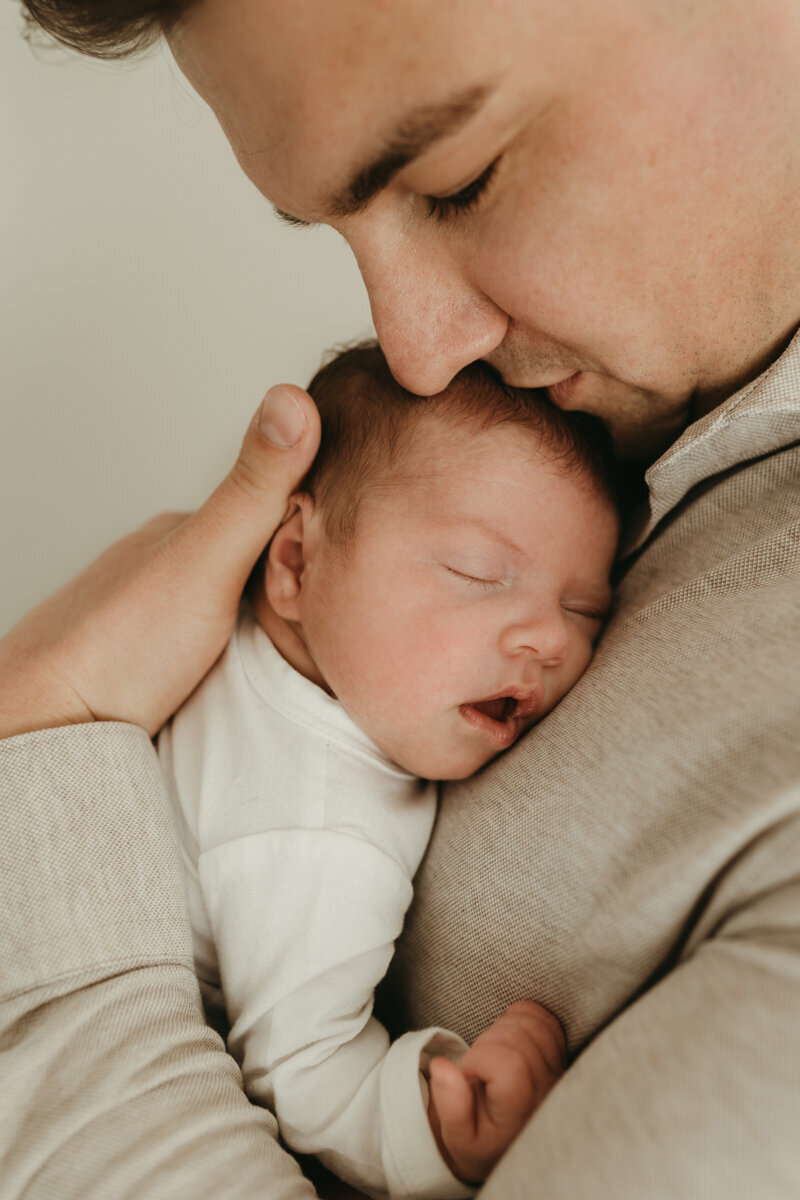 newborn-fotograaf-newborn-fotoshoot-nijmegen-blinkend-beeld-35