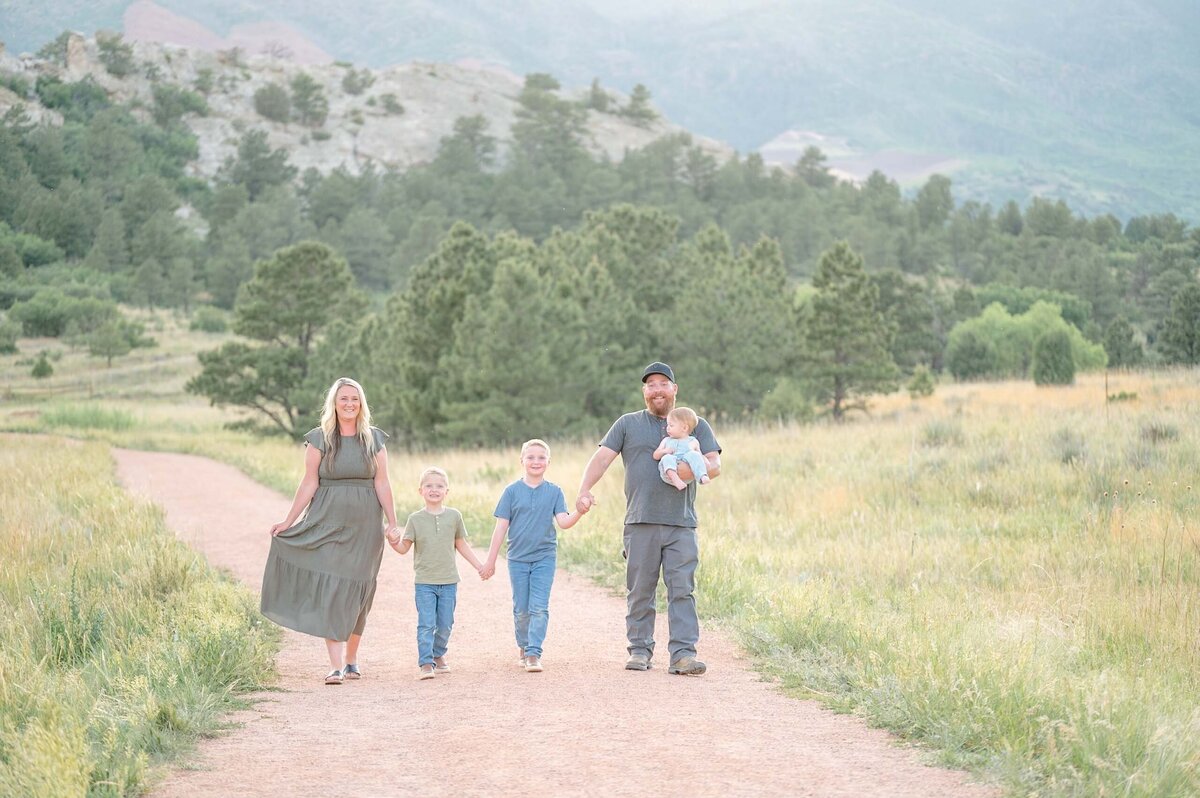 CO-Colorado-Springs-Magnolia-and-Grace-Photography-Co-Family-Session-KellyE# (1)-24