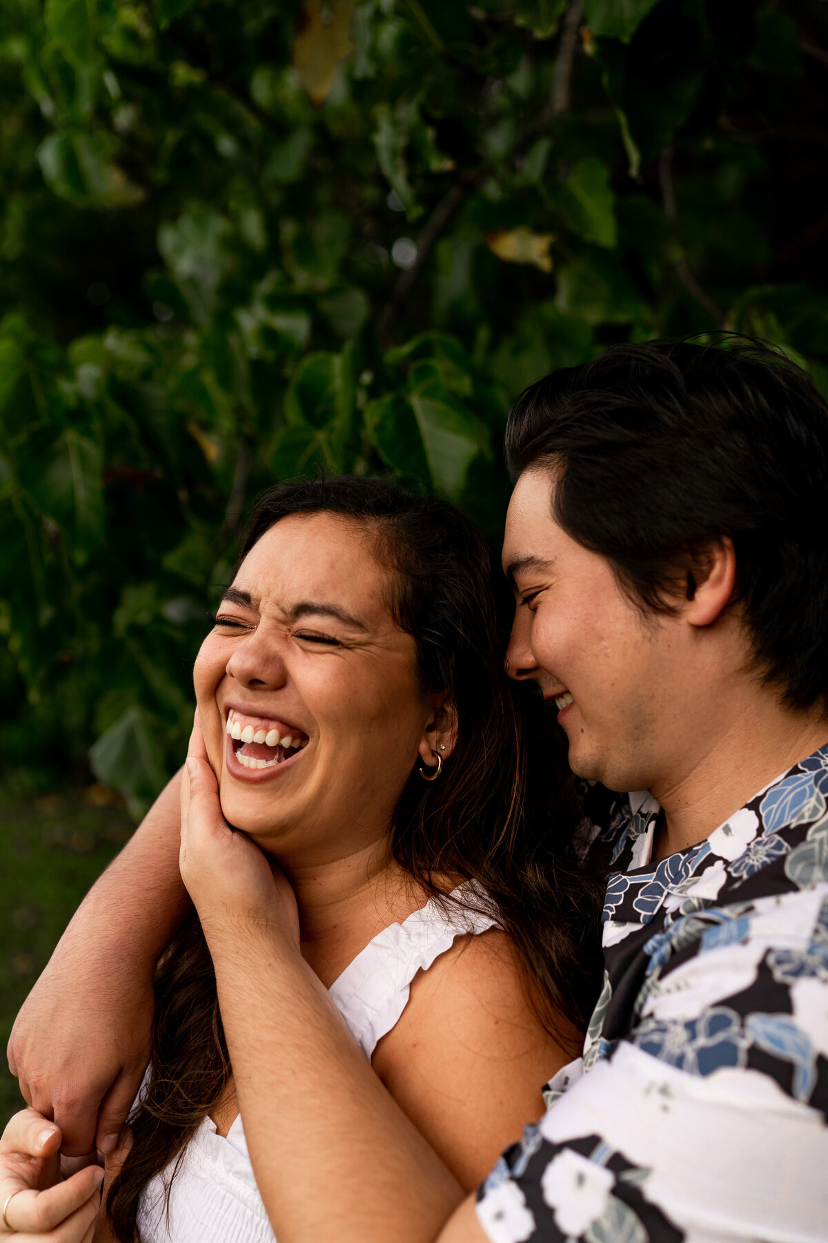 kualoa ranch oahu hawaii engagement photo shoot kalena photography (4)