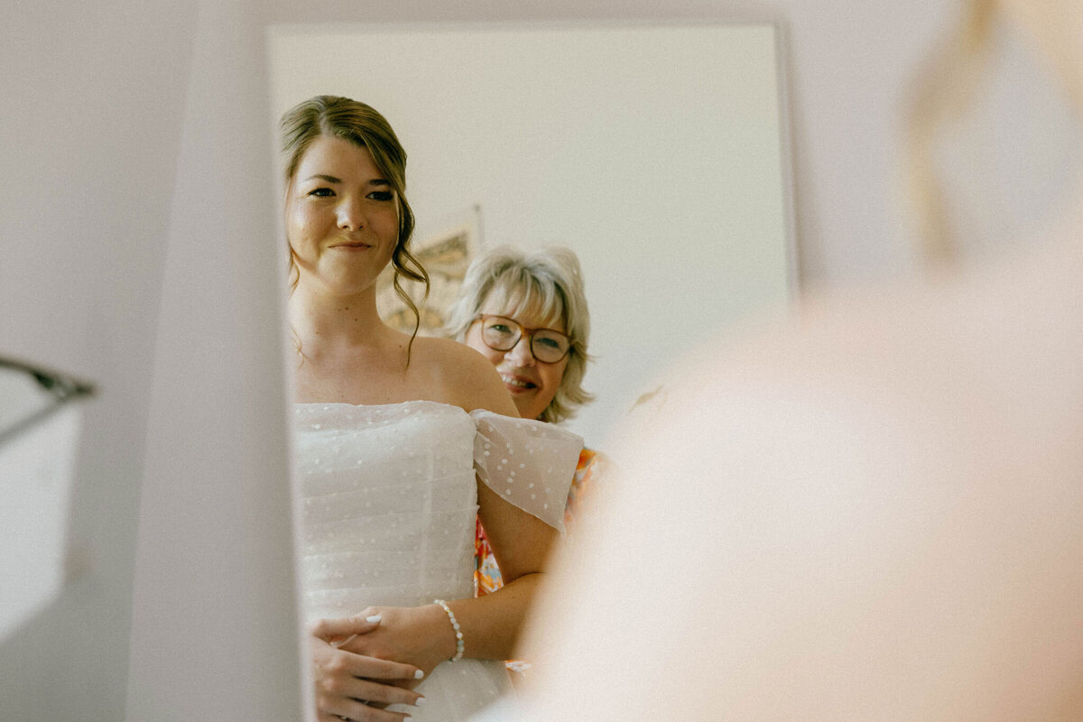 Brooke&PerronWeddingPhotos_GettingReady2_AustinWeddingPhotographer_HereafterFilms-3