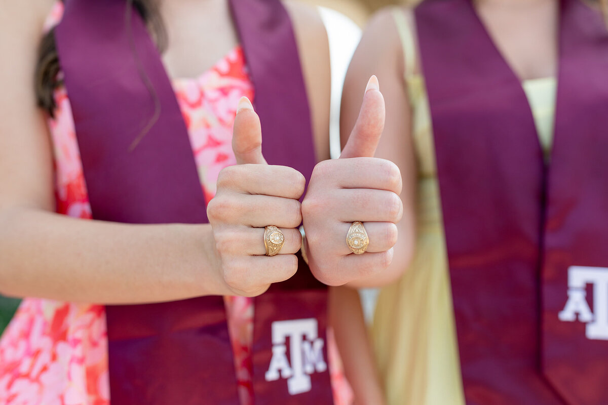 a&m senior friend session kt-121