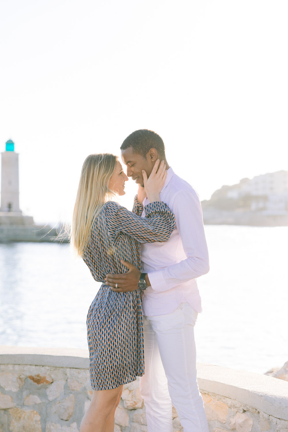 seance-photo-couple-cassis-photographe-luxe-2
