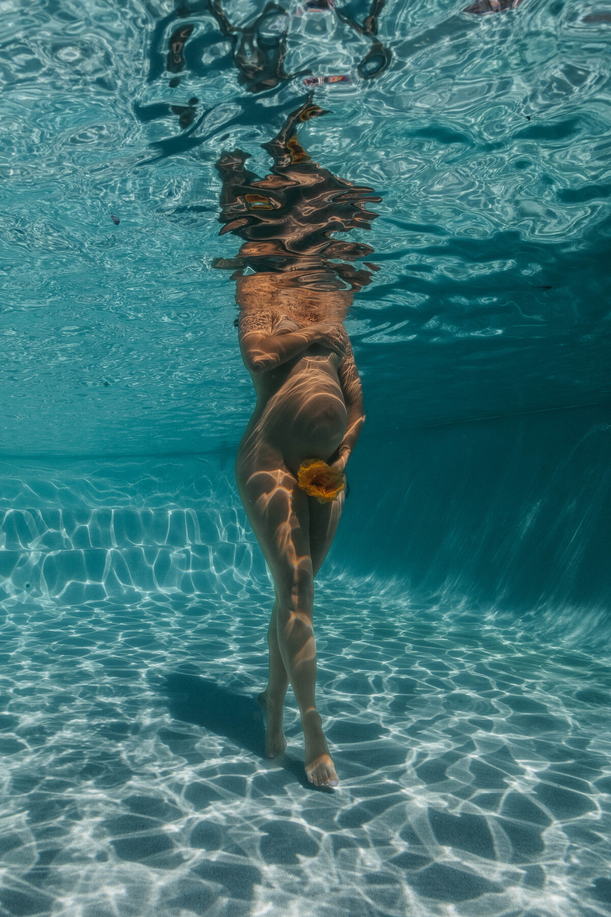 Underwater Maternity Photographer
