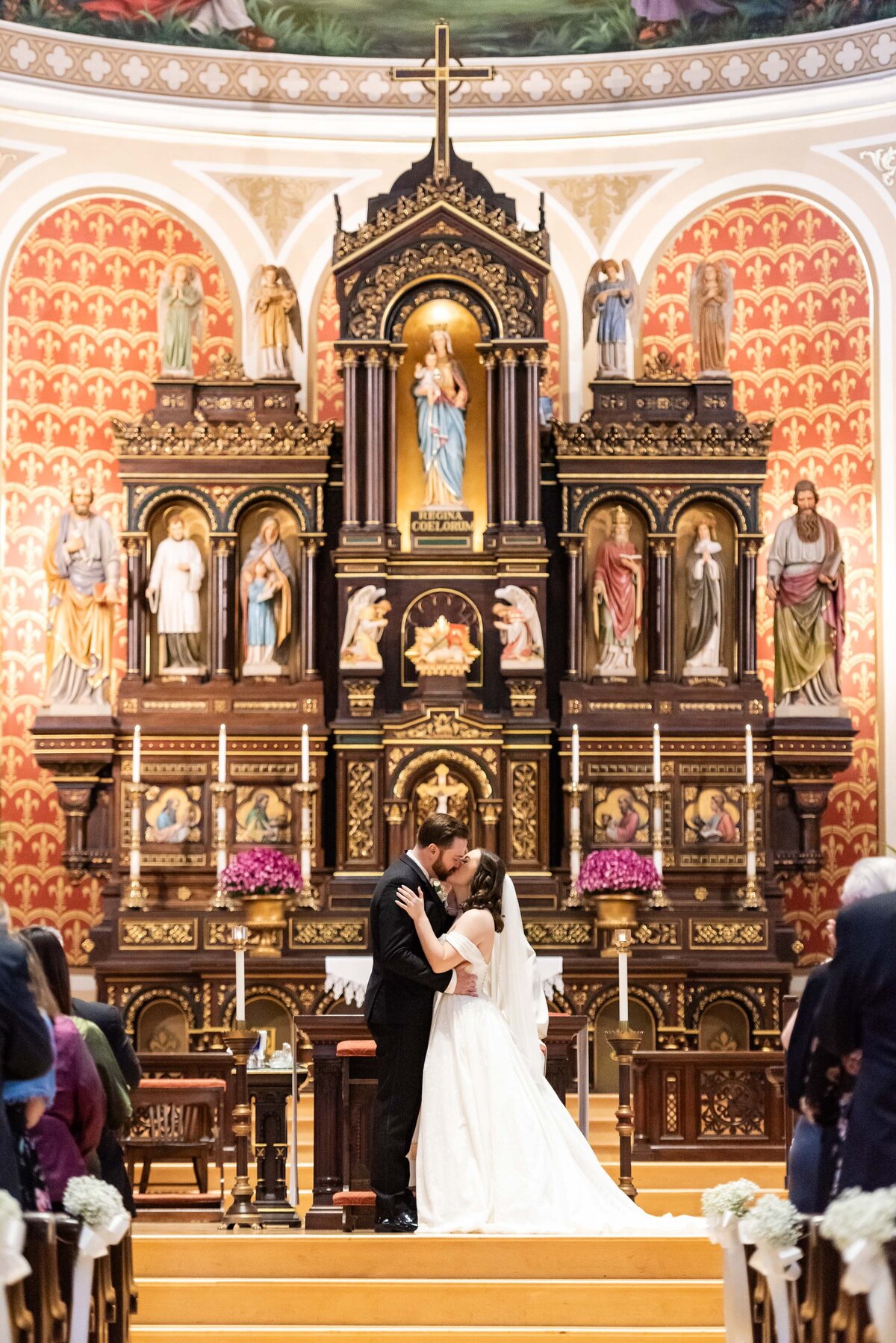 molly-alex-landmark-center-mn-wedding-day-19