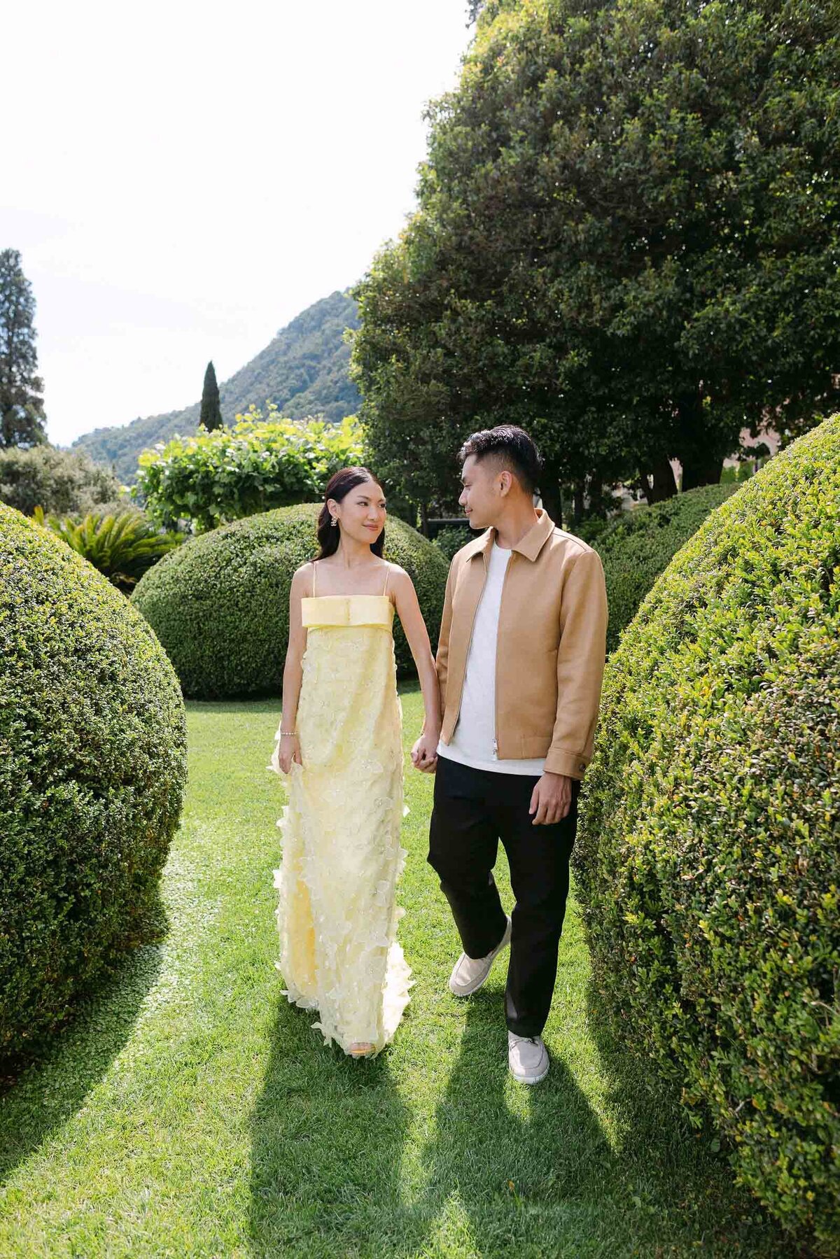 couple photoshoot lake como passalacqua hotel 21
