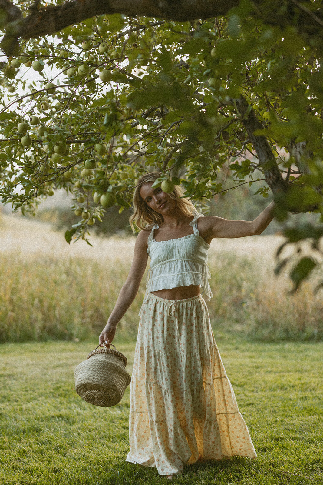 tanya-davids-photo-film-documentary-idaho-utah-oregon-washington-colorado-wedding-elopement-portrait-photographer-intention-session-apple-orchard-79