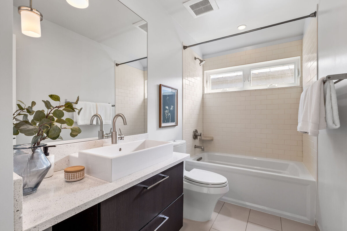3319W.31st-44