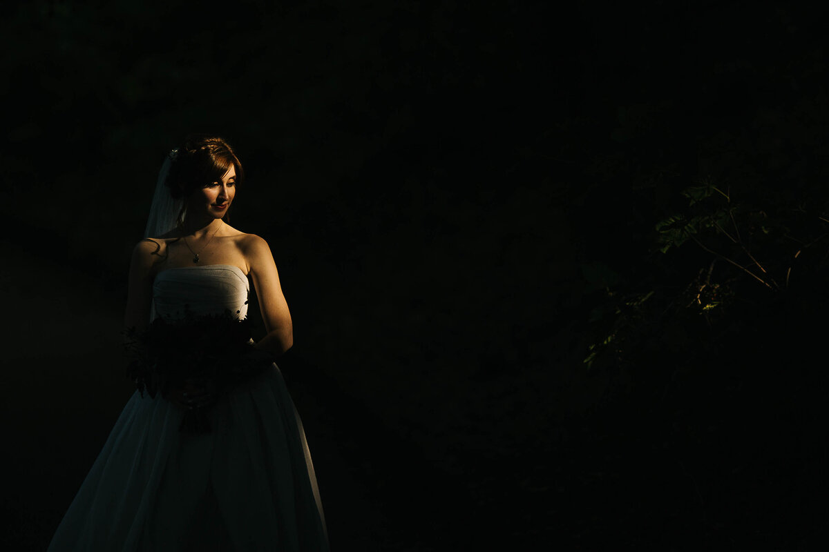 Direct light photo of a bride in York