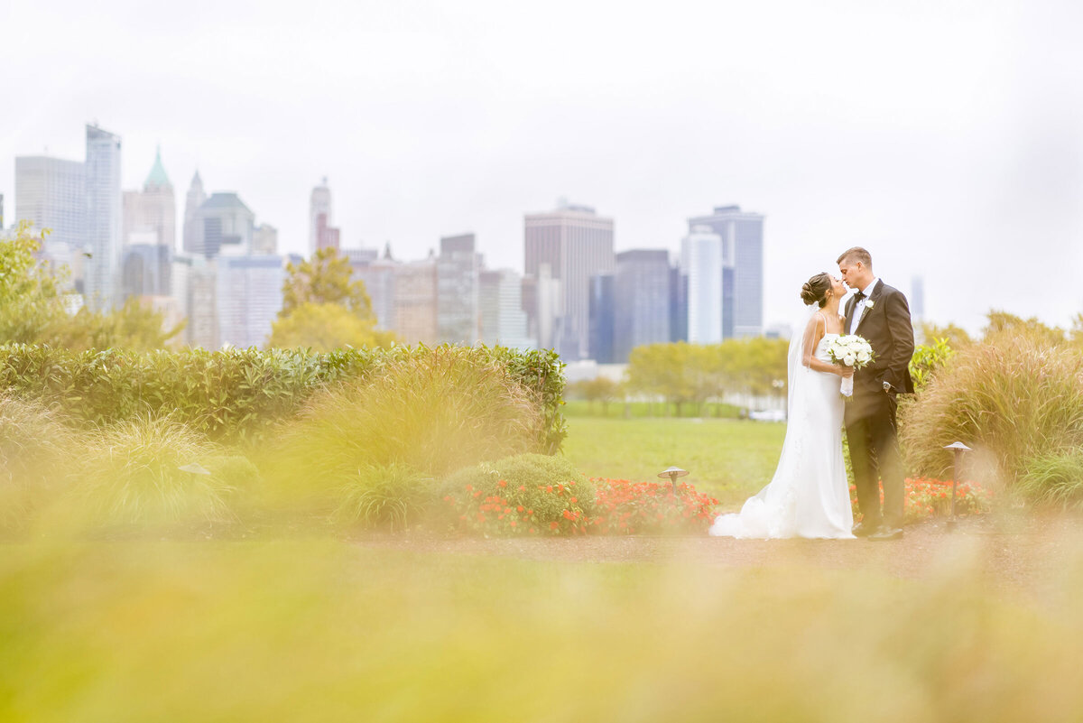 emma-cleary-new-york-nyc-wedding-photographer-videographer-slideshow-nino-2
