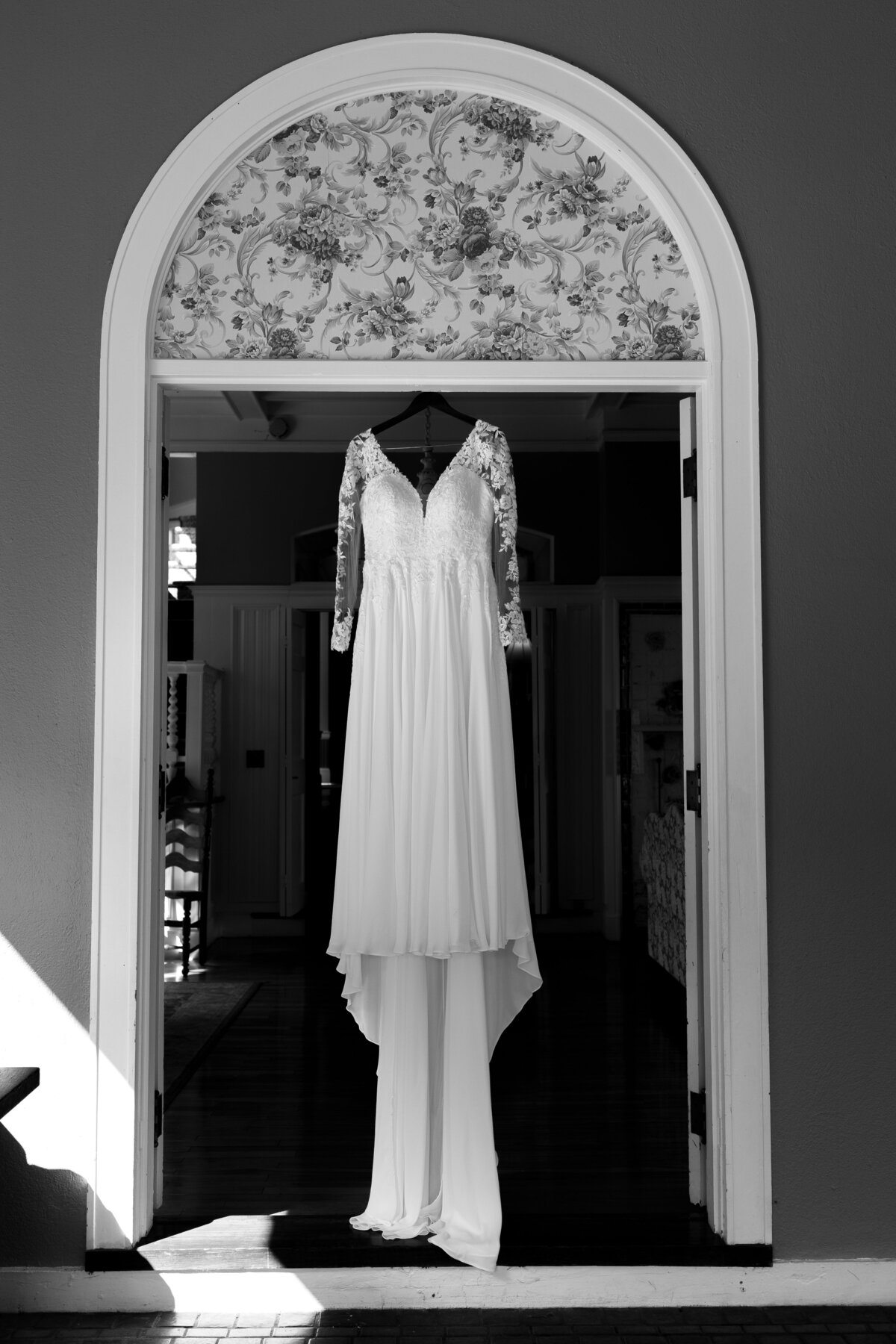 Danielle & Josh - Details B&W-10