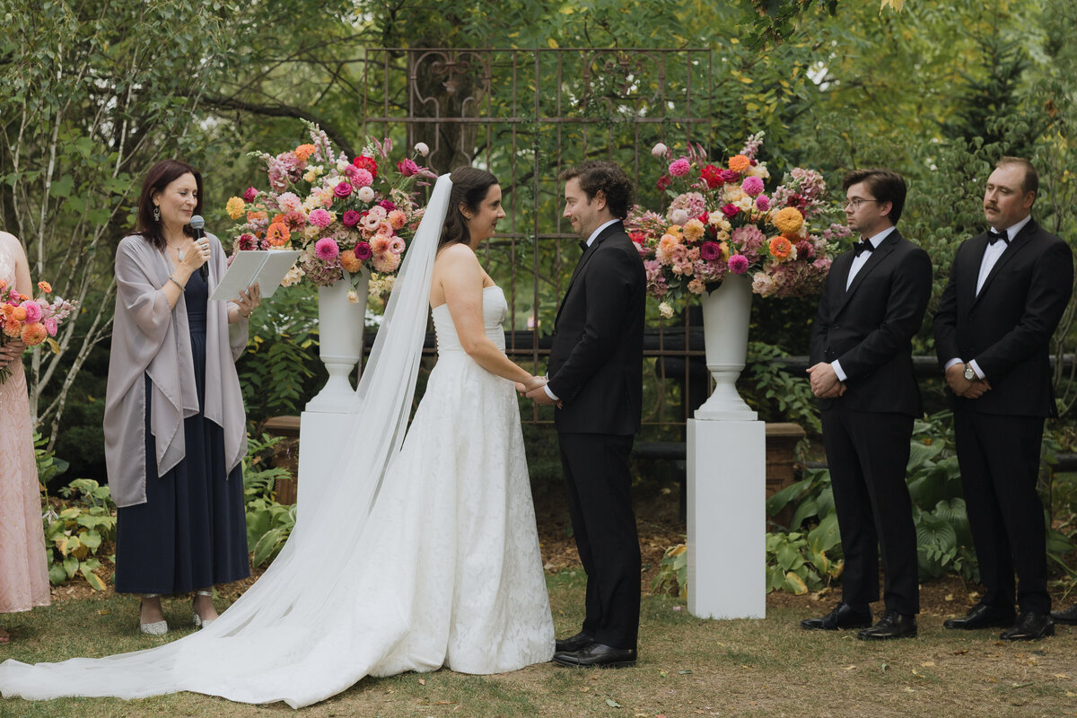 Wedding Photographer in Niagara