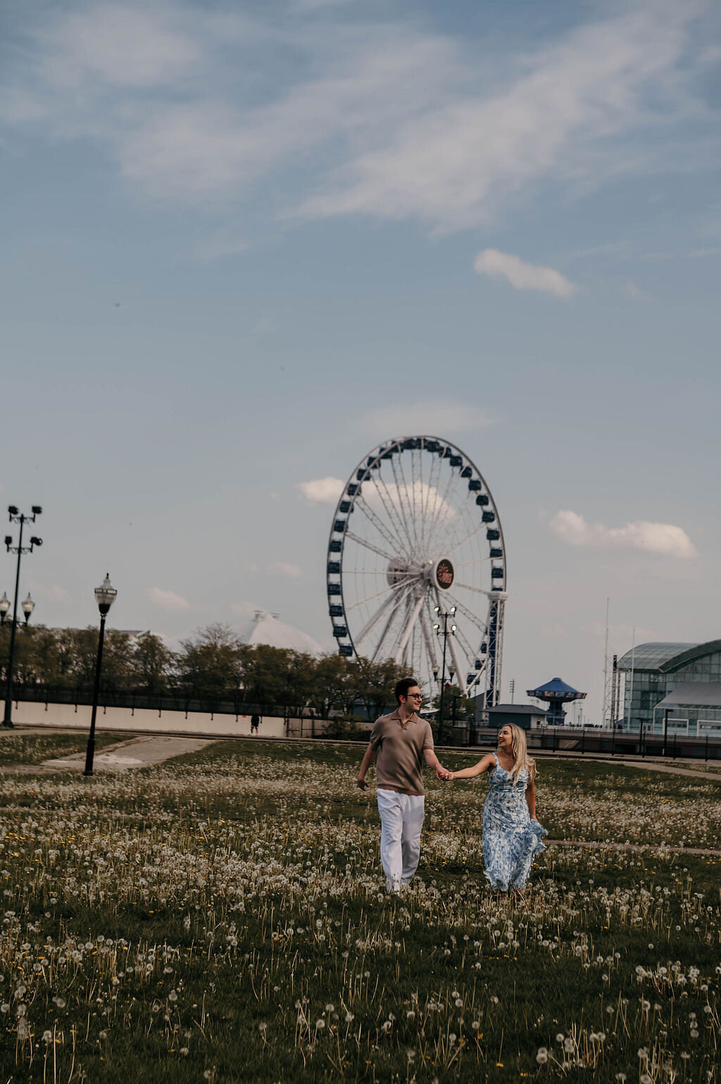 authenticdocumentaryweddingphotographyforChicagocouplesdowntown
