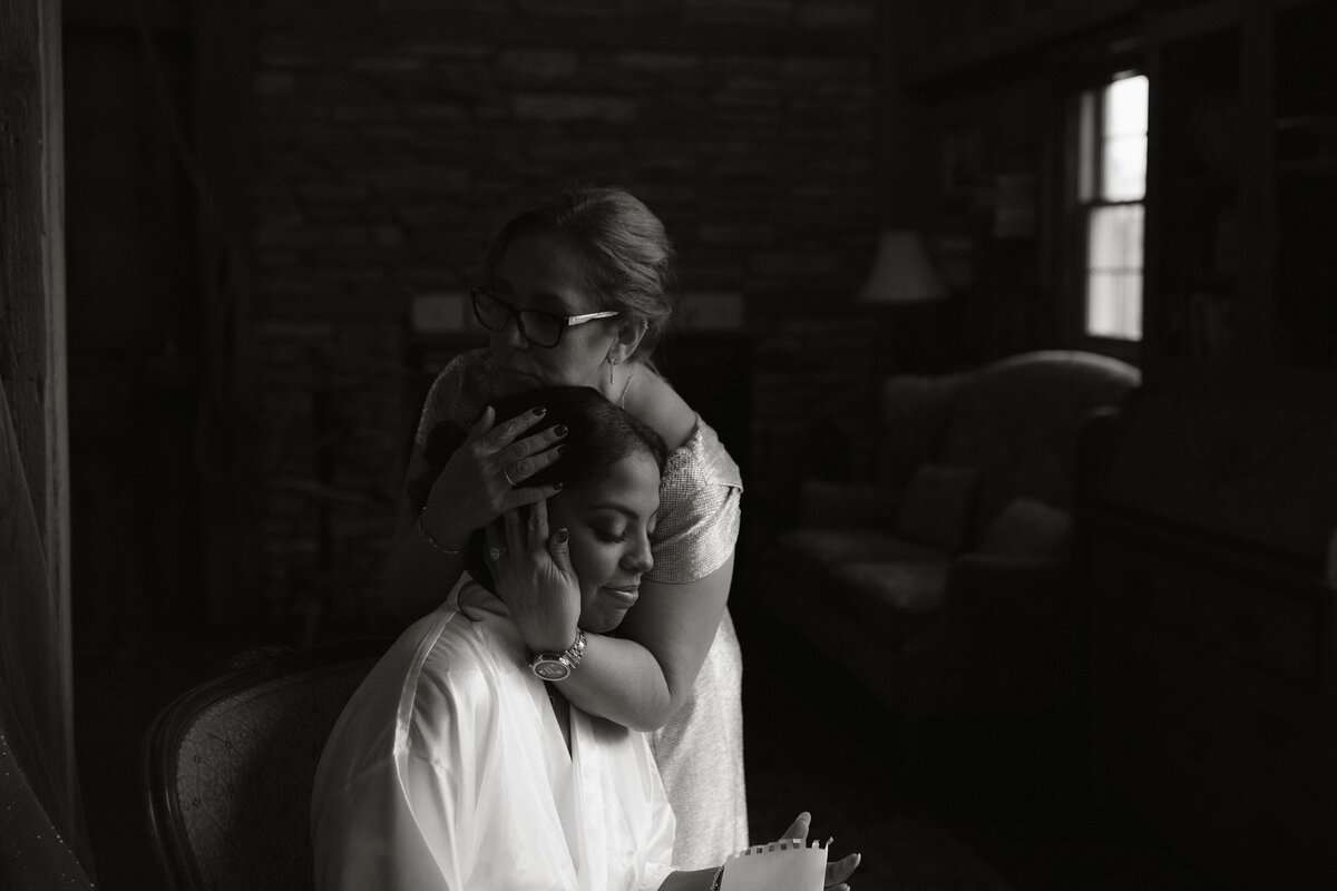 emotive black and white wedding photography michigan city indiana chicago-27
