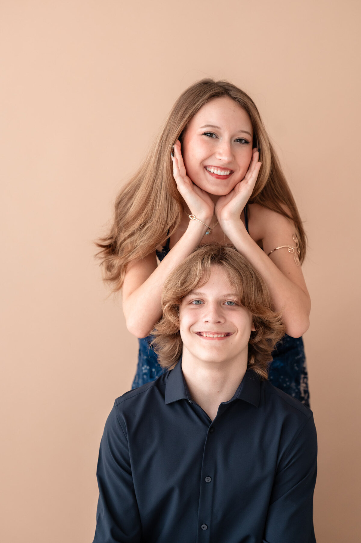 jacksonville-grad-session-anastasia-misha-jax-mini-studio