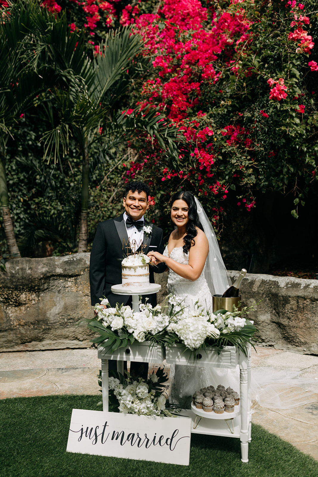 amber-whorter-sunken-gardens-florida-elopement-chantilly-chic-celebrations-6