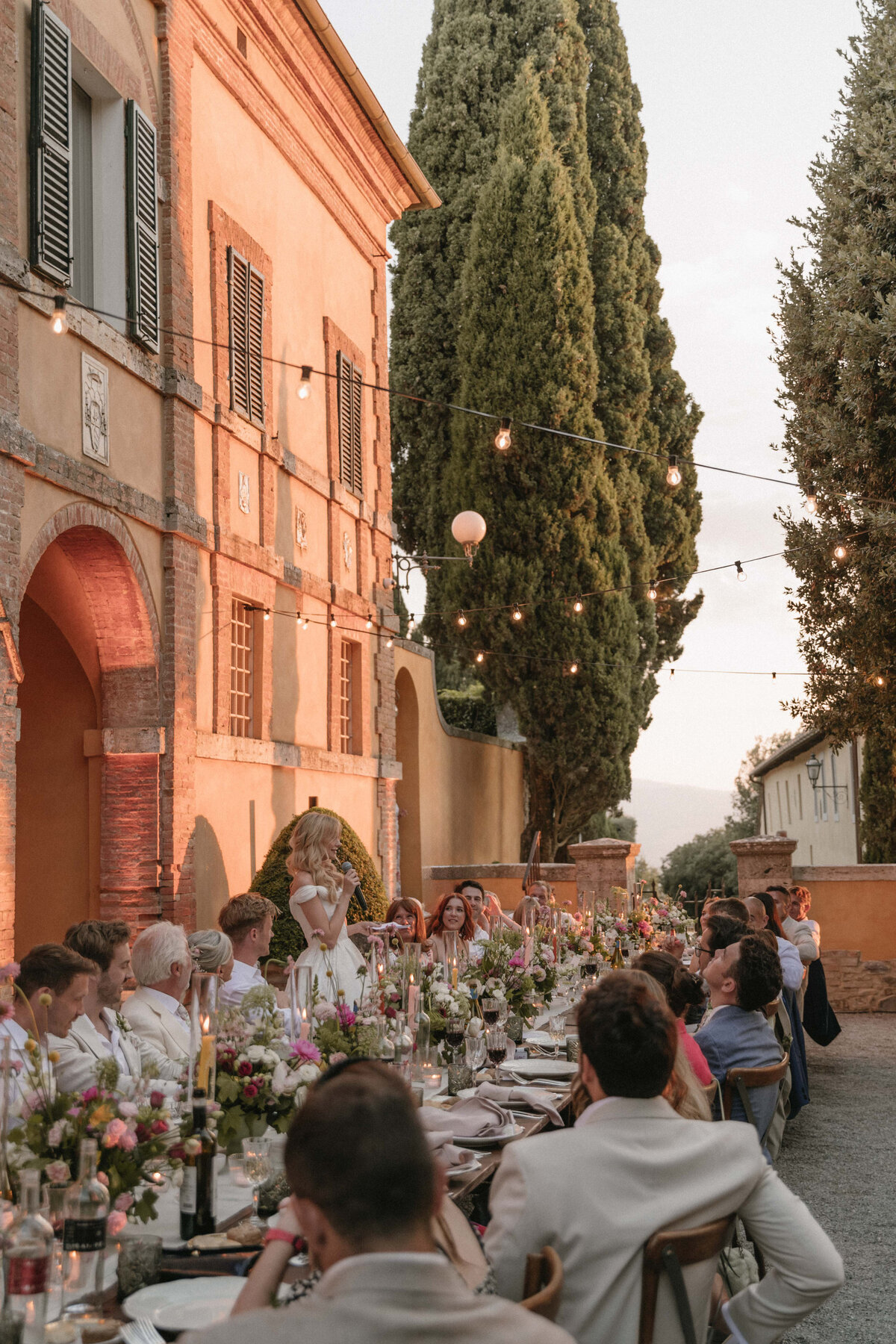 Flora_And_Grace_Editorial_Tuscany_Analog_Editorial_Wedding_Photographer (1 von 1)-23