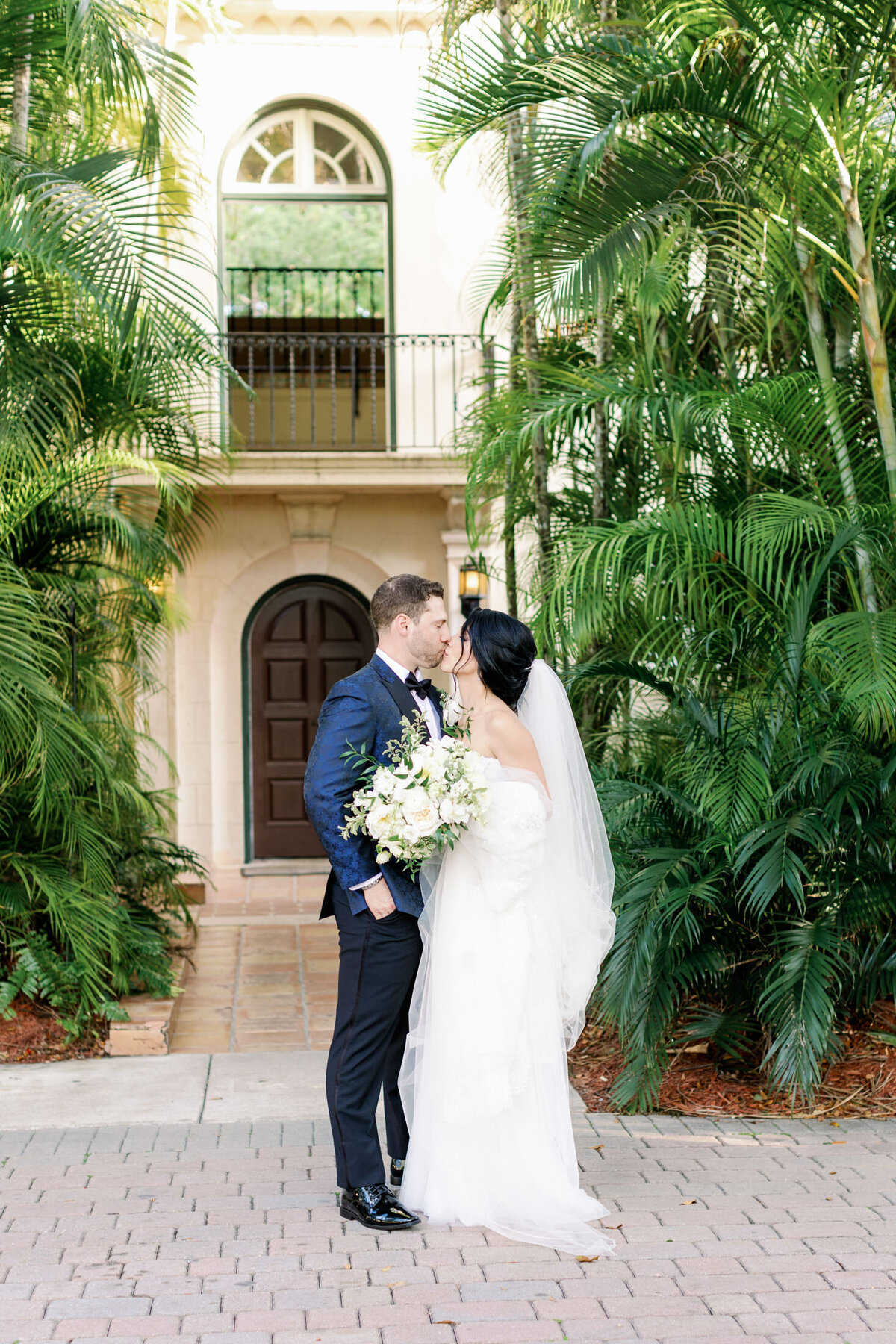 Villa Woodbine Wedding  Photography Bride and Groom