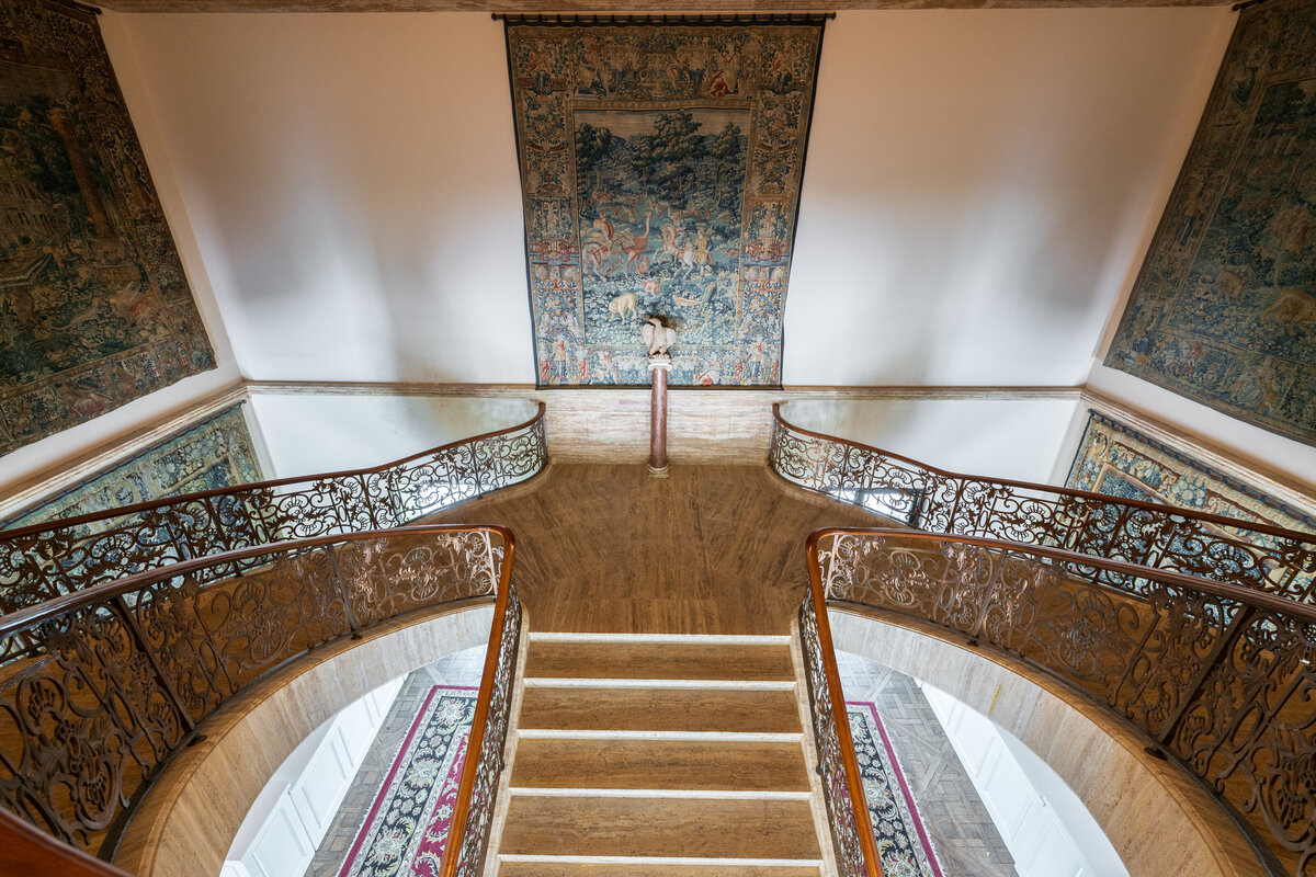 the stairs at jasna polana