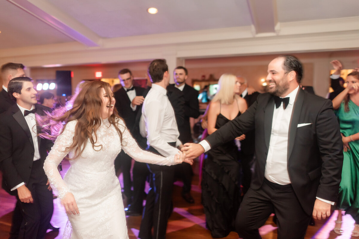 wedding reception fun at oakmont country club wedding