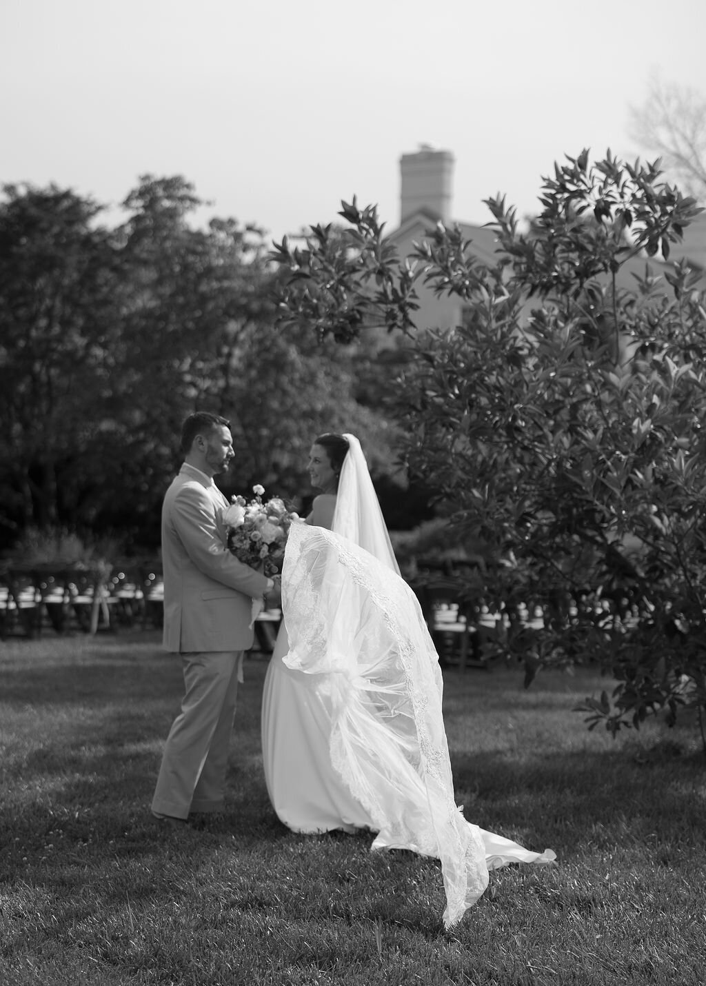 Lyndsey_Jacob_Knoxville_Wedding_Photography-959