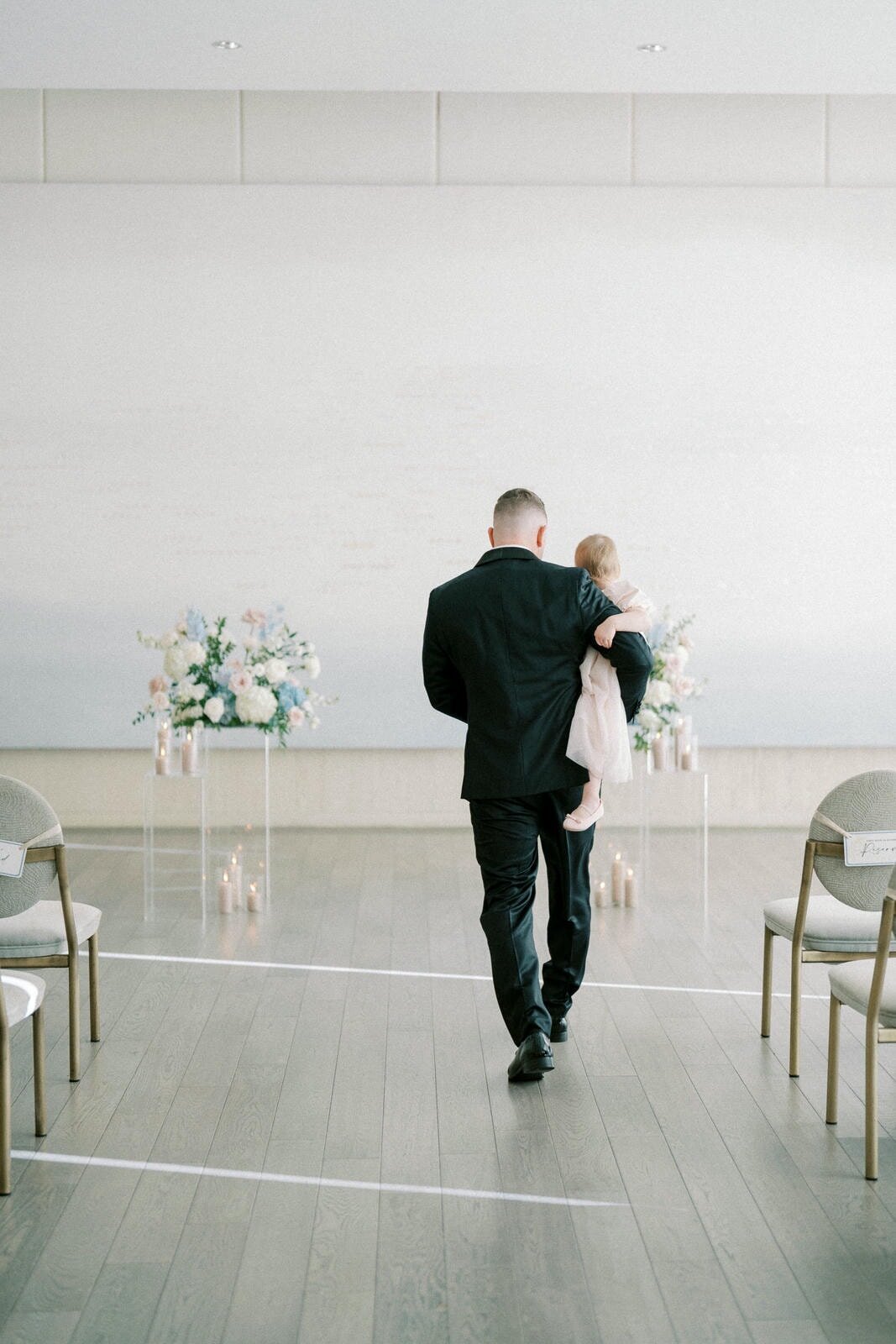 W9-Wedding-Photos-The-Pearle-Burlington-Lake-Ontario-Stephen-and-Oksana-2024-09-29-2500px-1089
