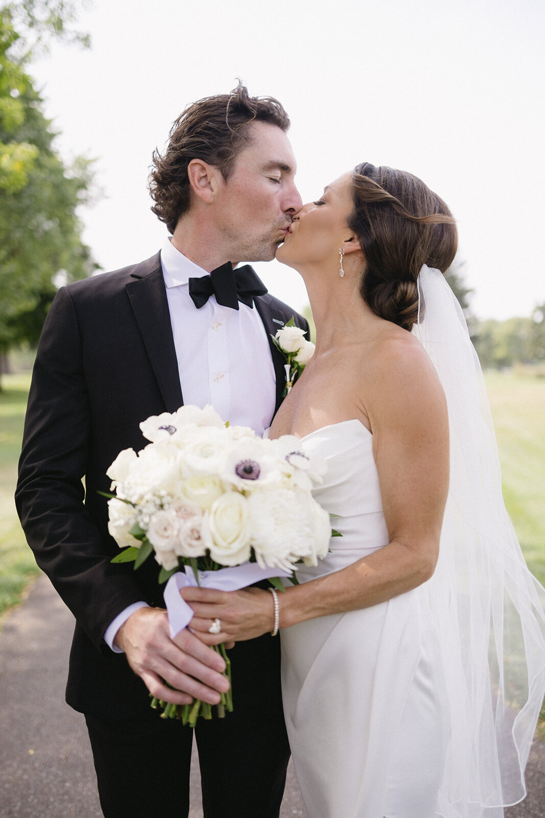 fine-art-bride-and-groom-portraits-detroit-michigan-3