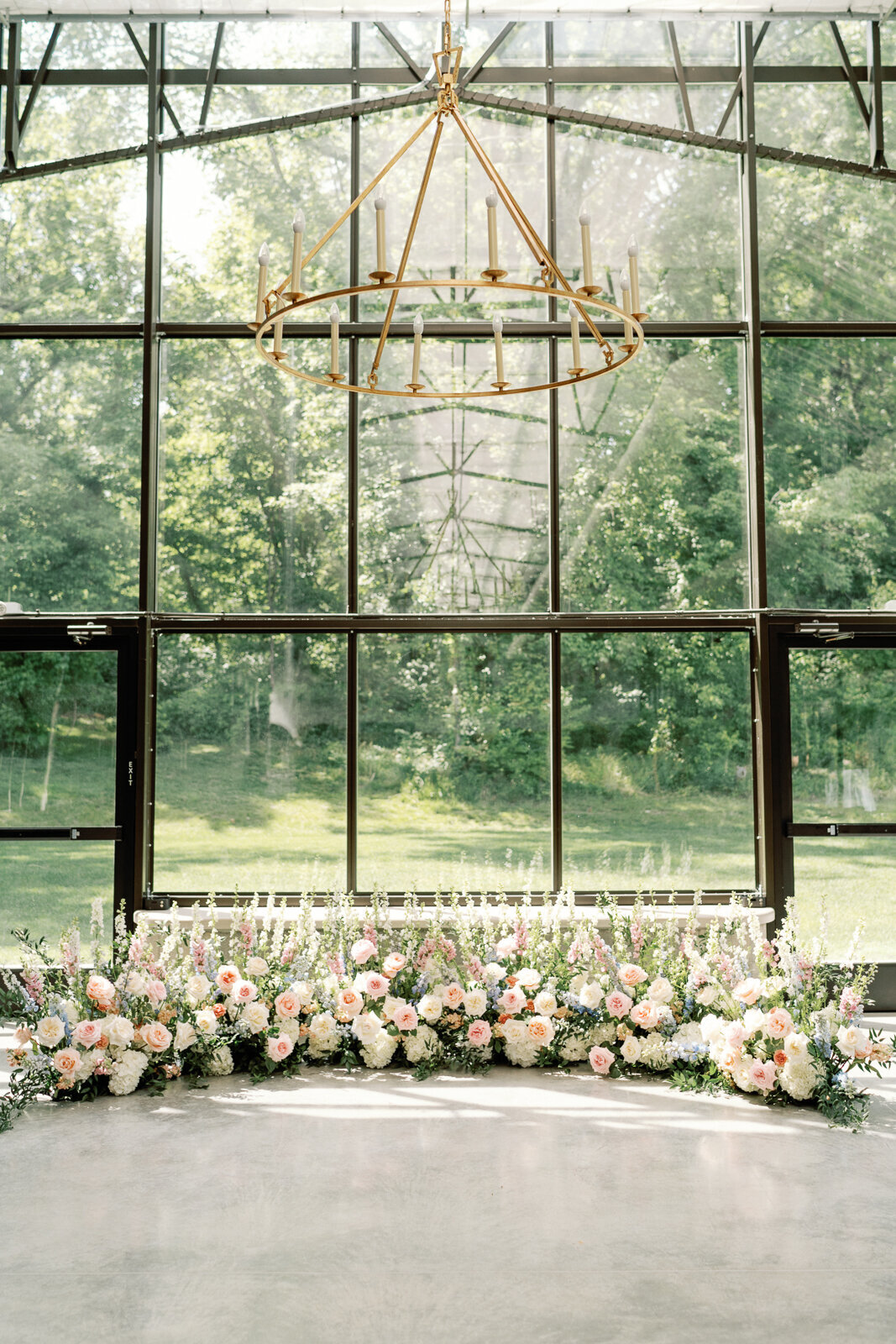 Conservatory at Evergreen Wedding Indianapolis Alison Mae PhotographyAMP02885