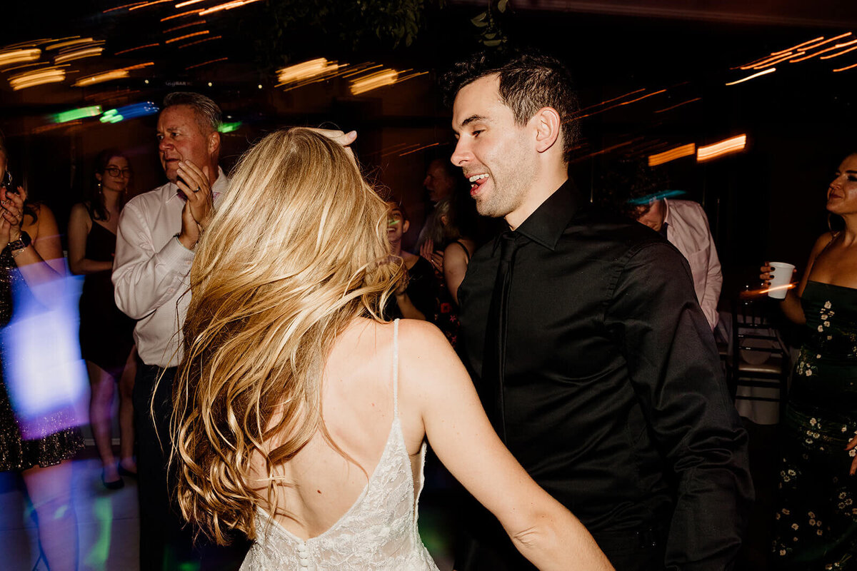 galleria-marchetti-modern-chicago-downtown-wedding-050