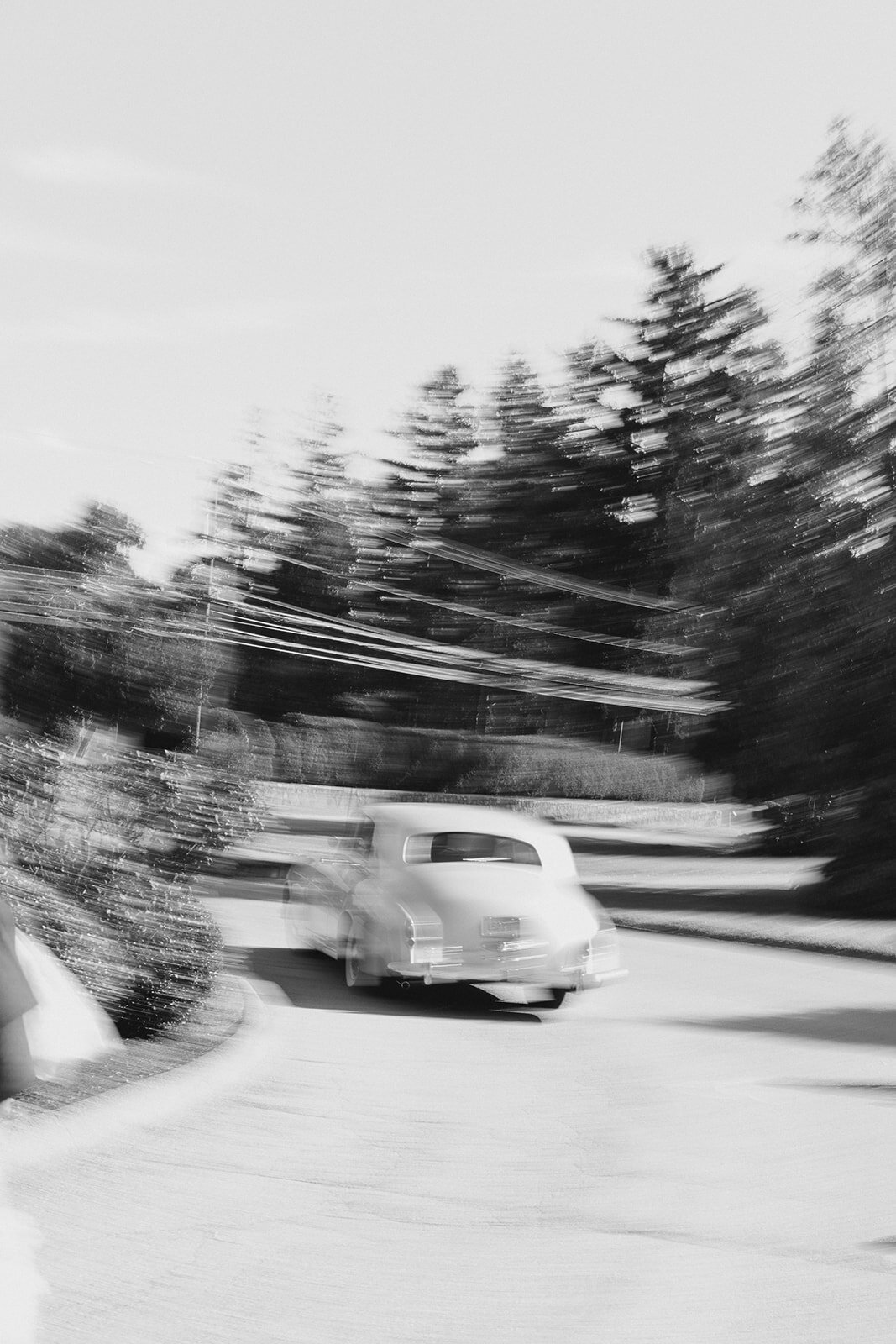 film-wedding-photographer-at-woodway-country-club-ct