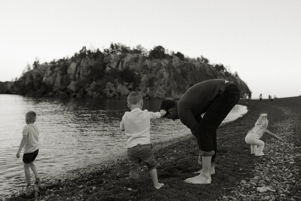 Summer family photos on Lake Superior at Black Beach